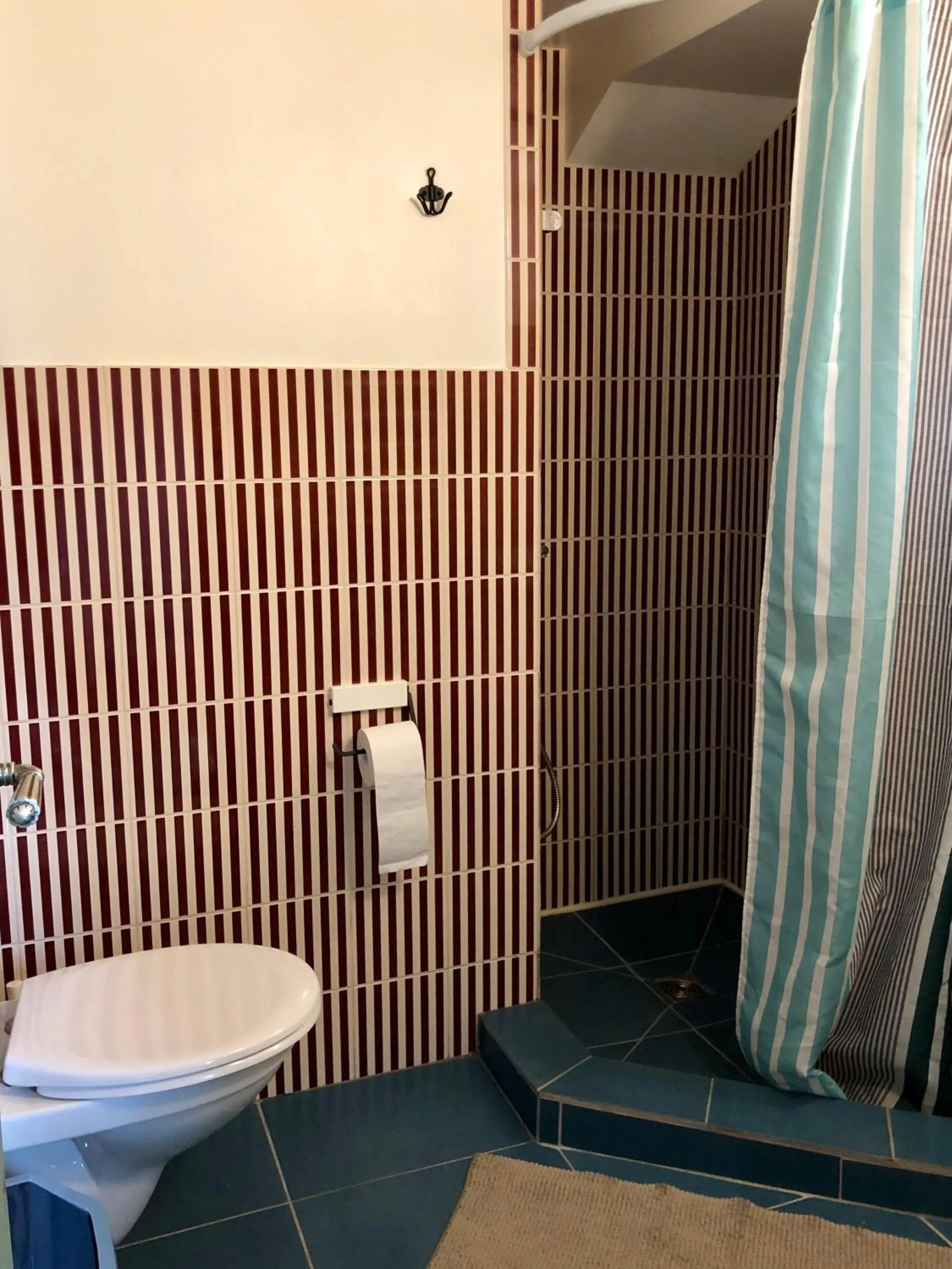 Bathroom in Guest House Mr Fox