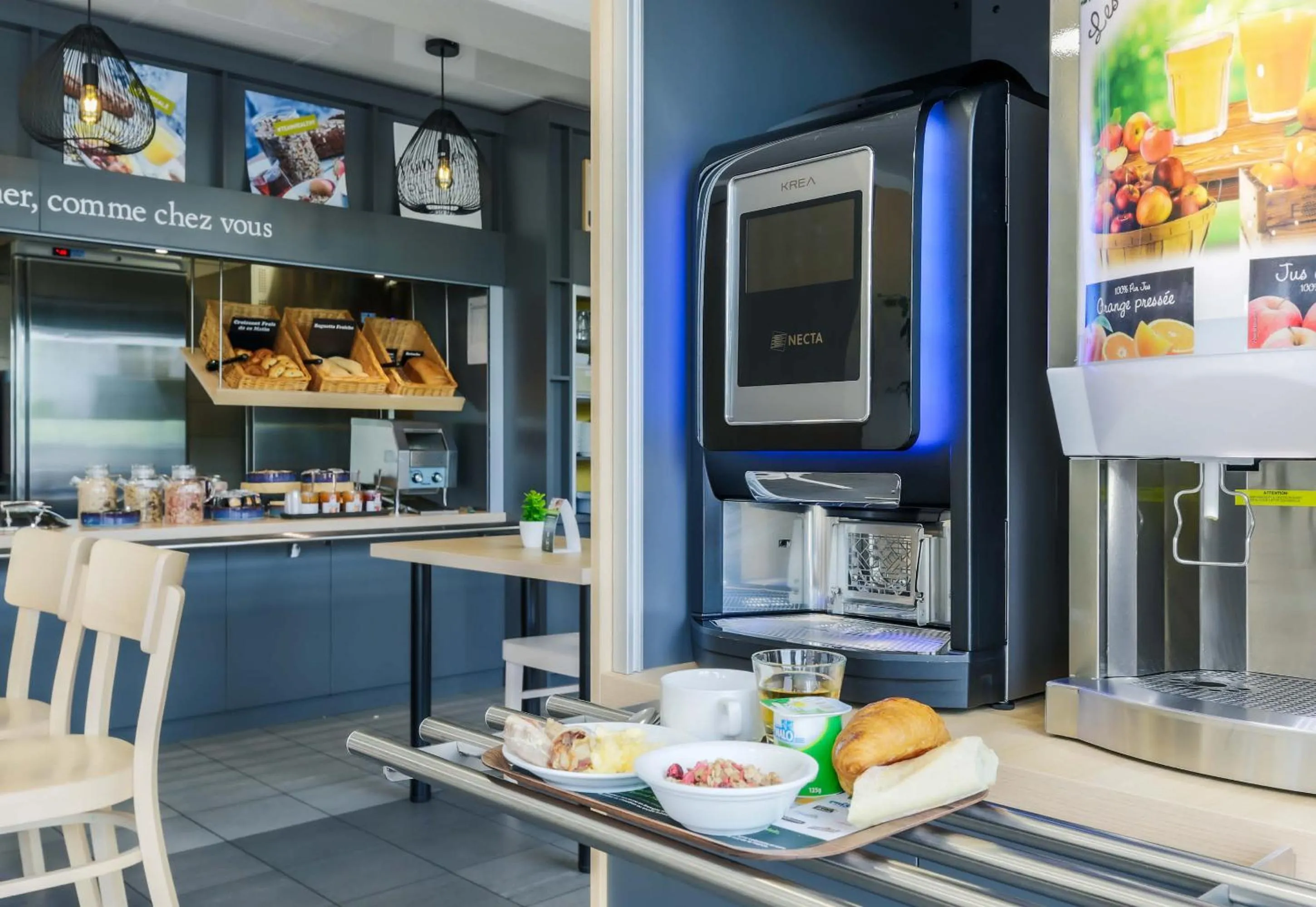 Buffet breakfast in B&B HOTEL Verdun