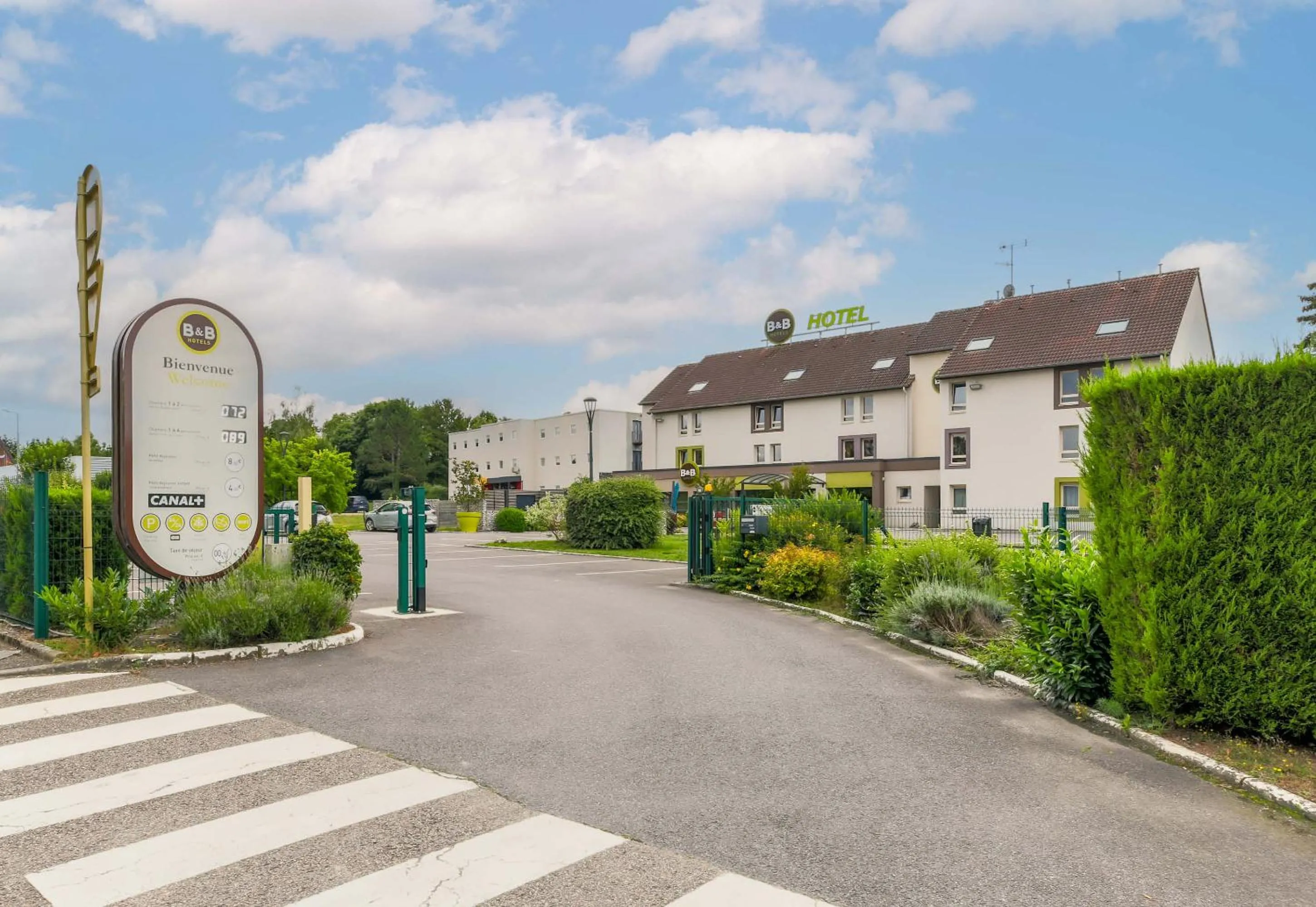 Property building in B&B HOTEL Verdun