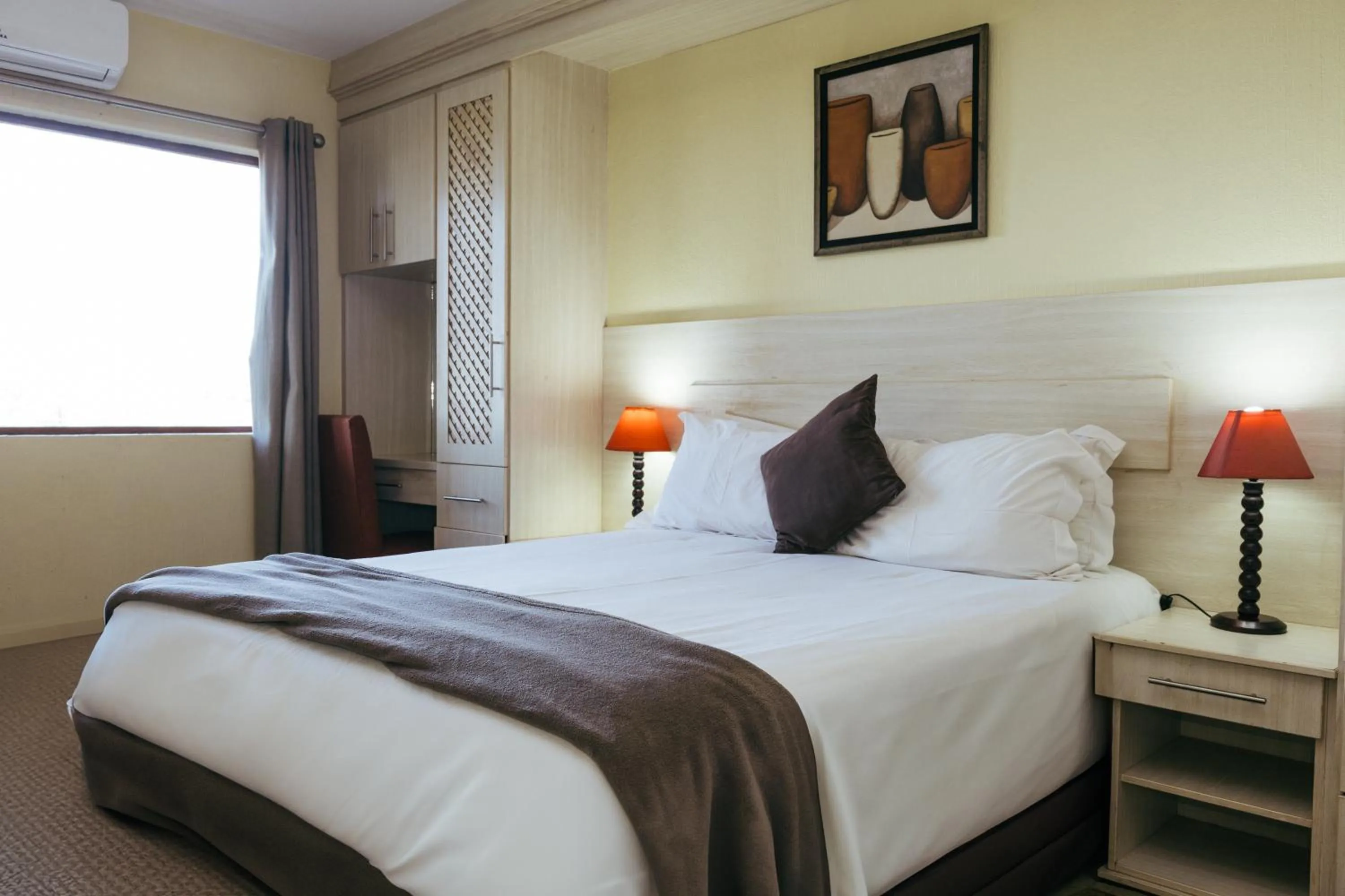 Bed in The Edwardian