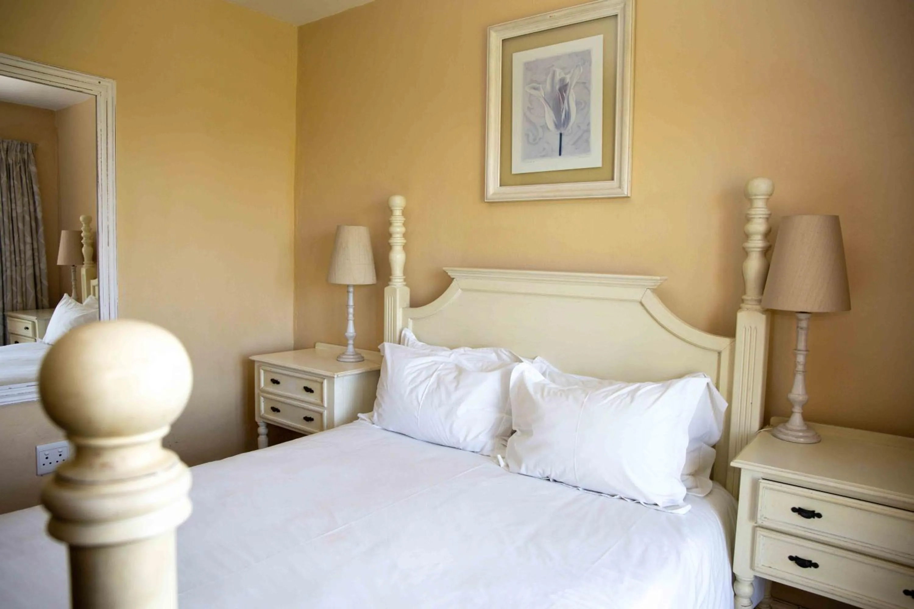 Bedroom, Bed in The Edwardian