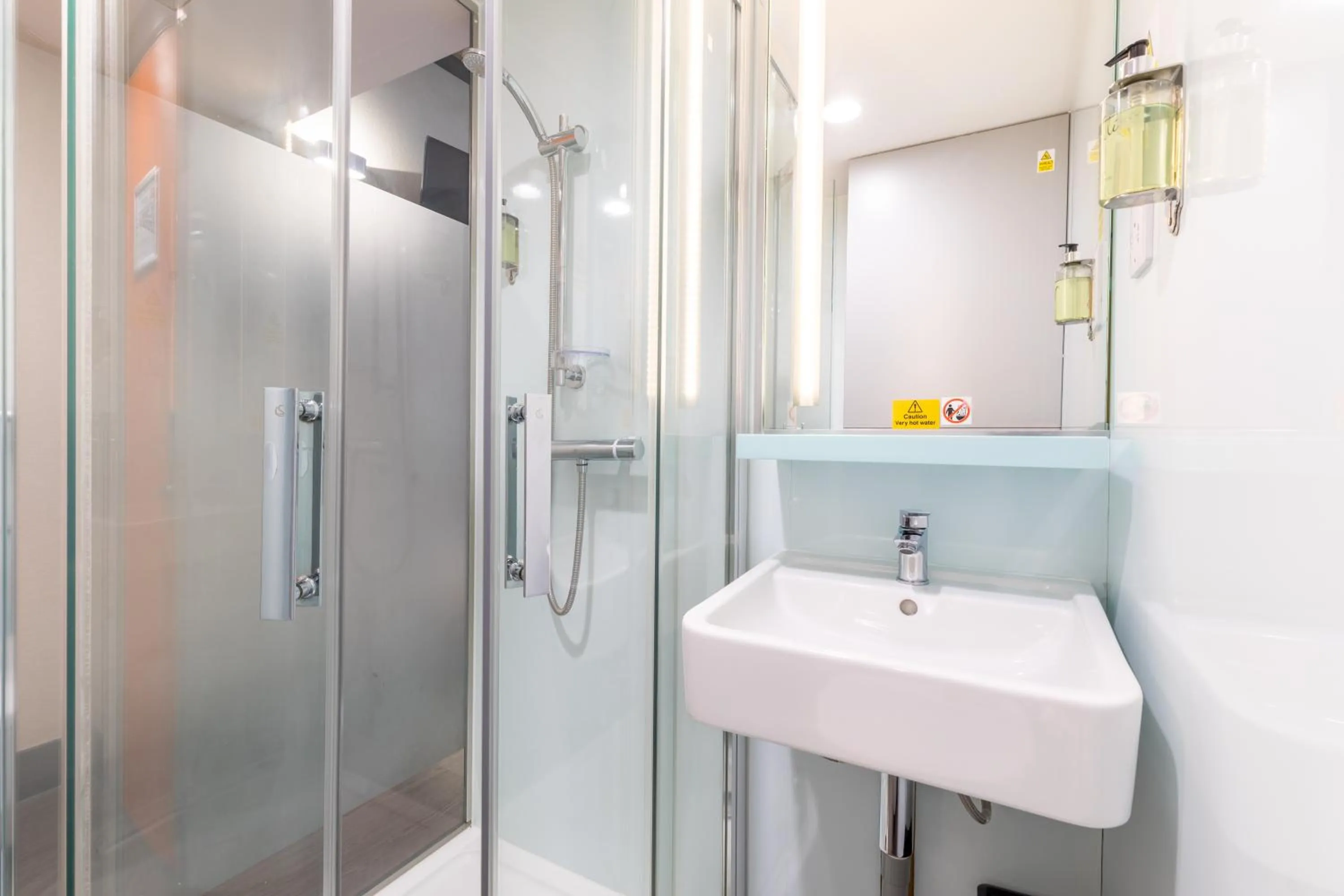 Shower in easyHotel Manchester