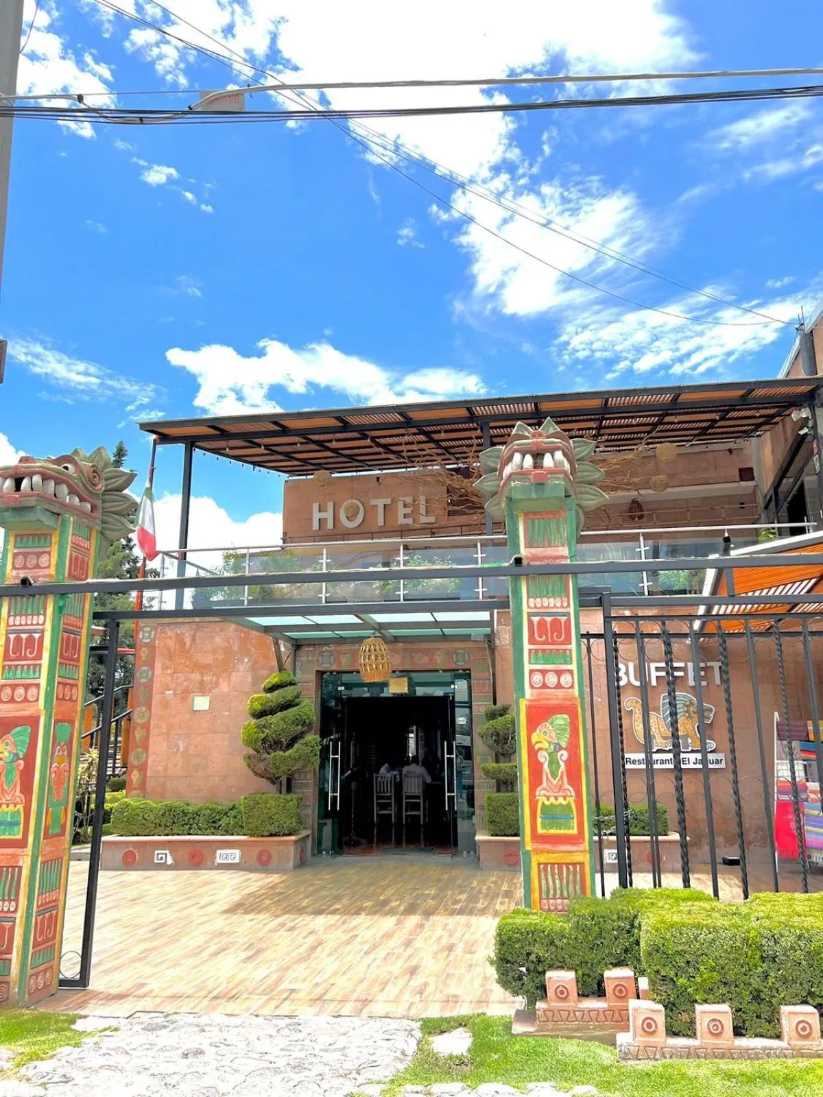 Facade/entrance in Hotel El Jaguar