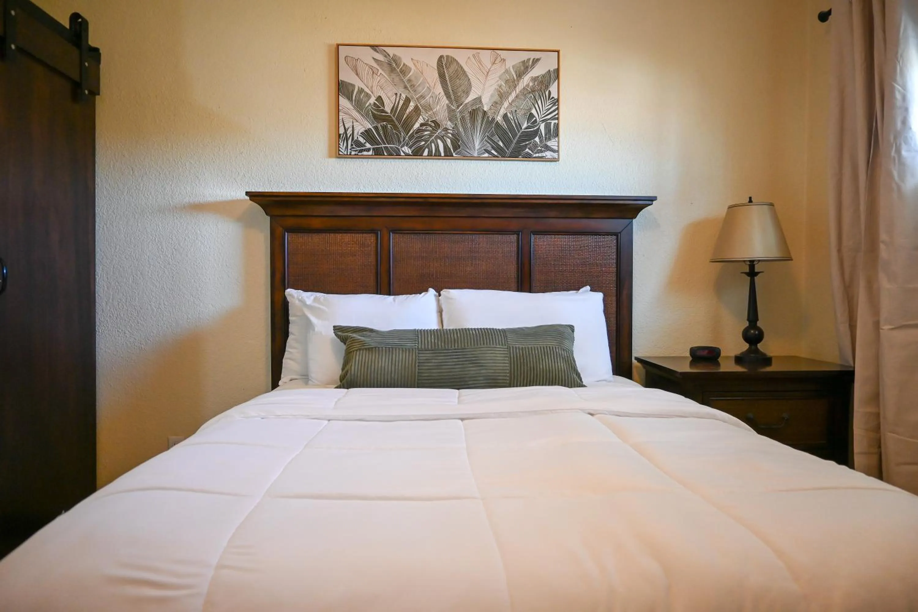 Bedroom, Bed in The Palapa House