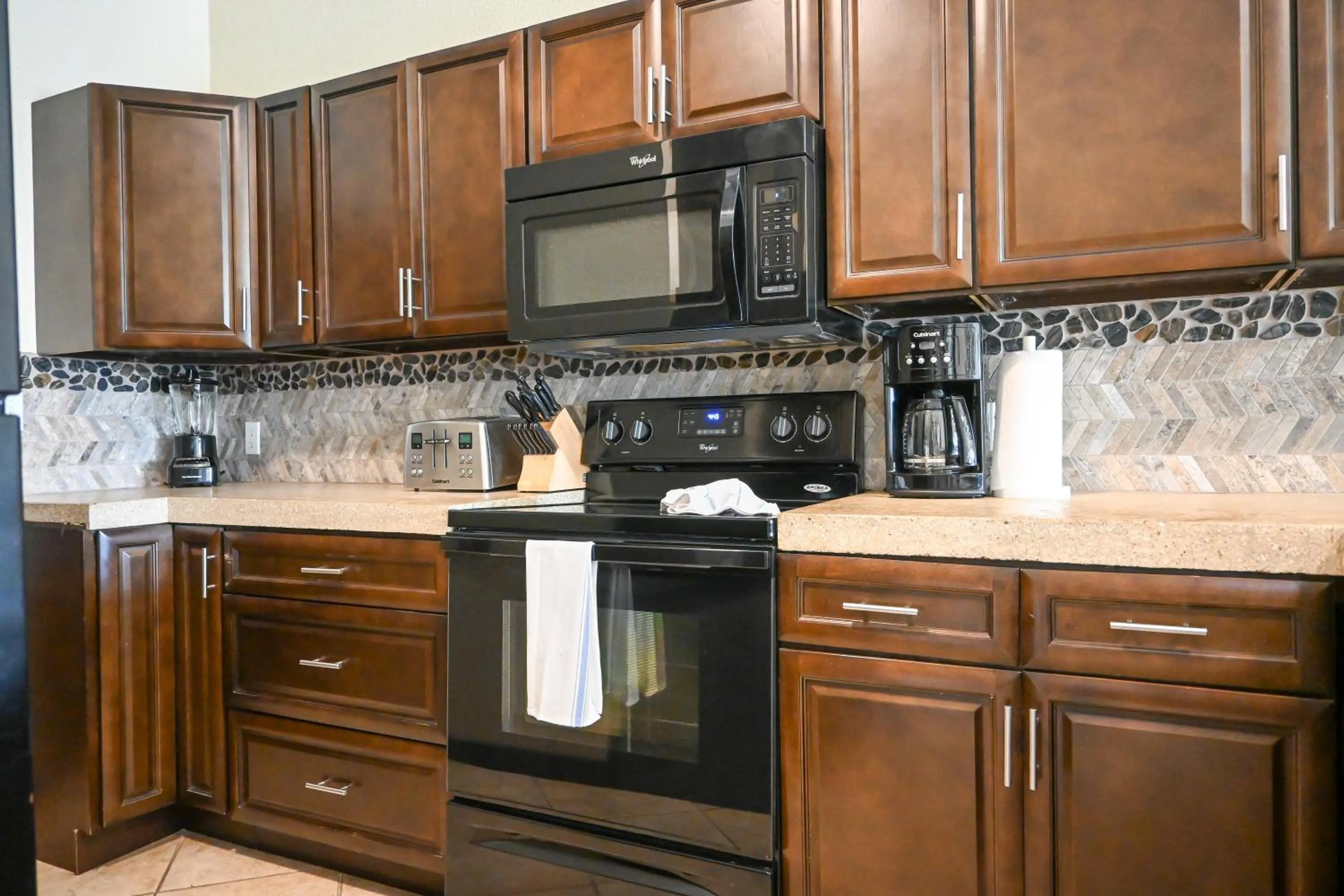 Kitchen or kitchenette in The Palapa House