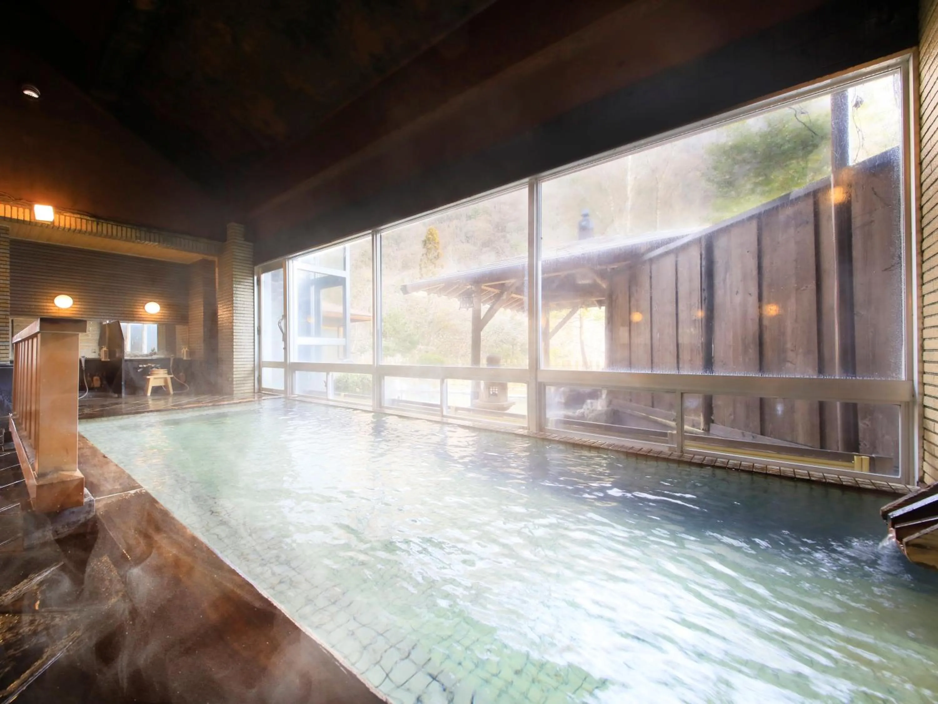 Hot Spring Bath in Ginshotei Awashima