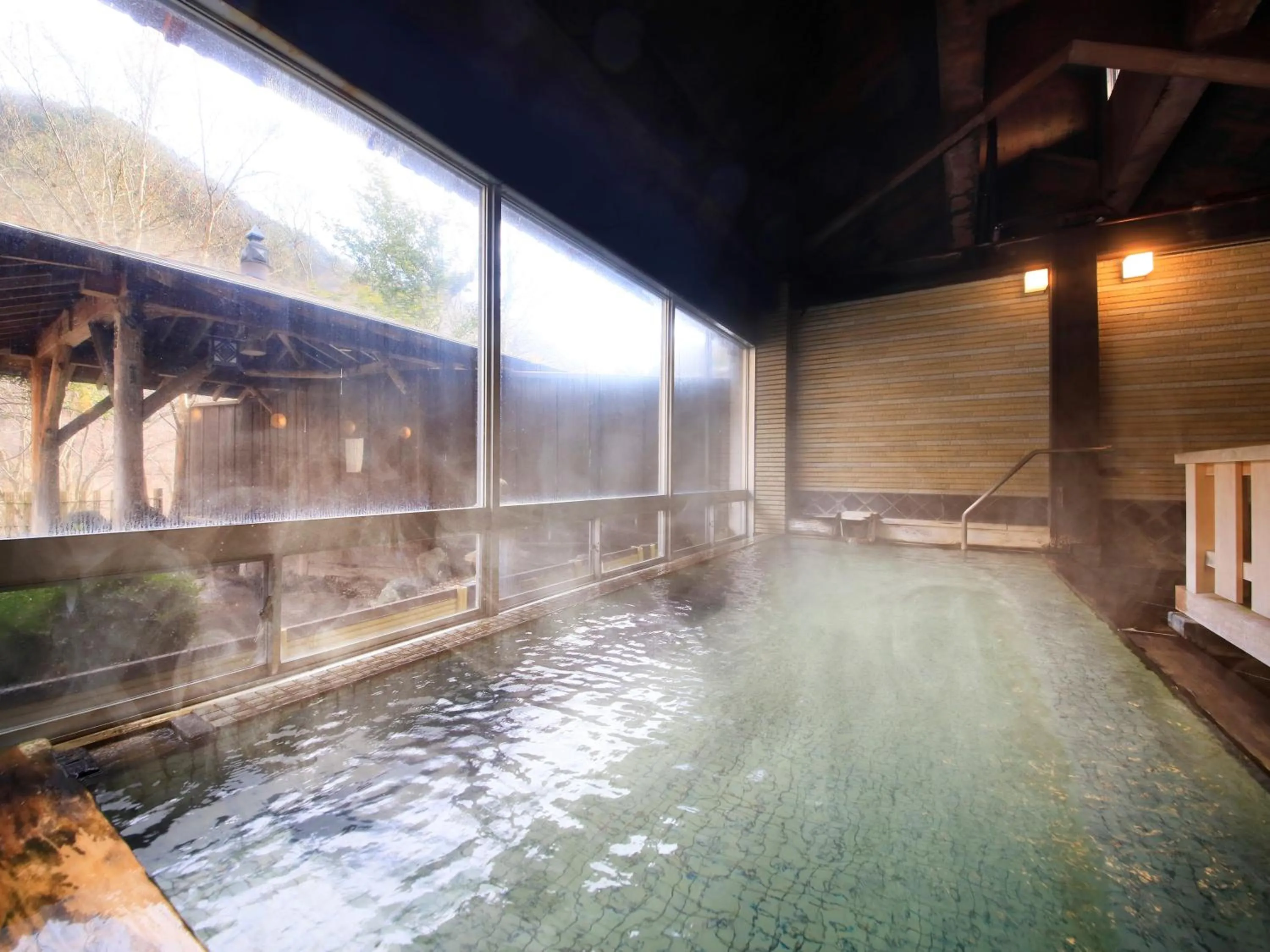 Hot Spring Bath in Ginshotei Awashima
