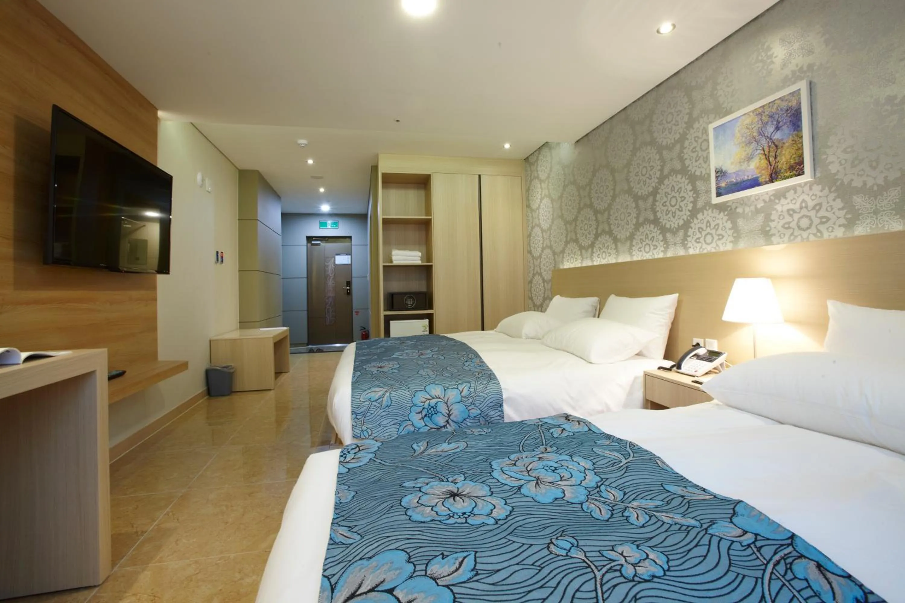 Photo of the whole room, Bed in Hotel Sopra Incheon Cheongna