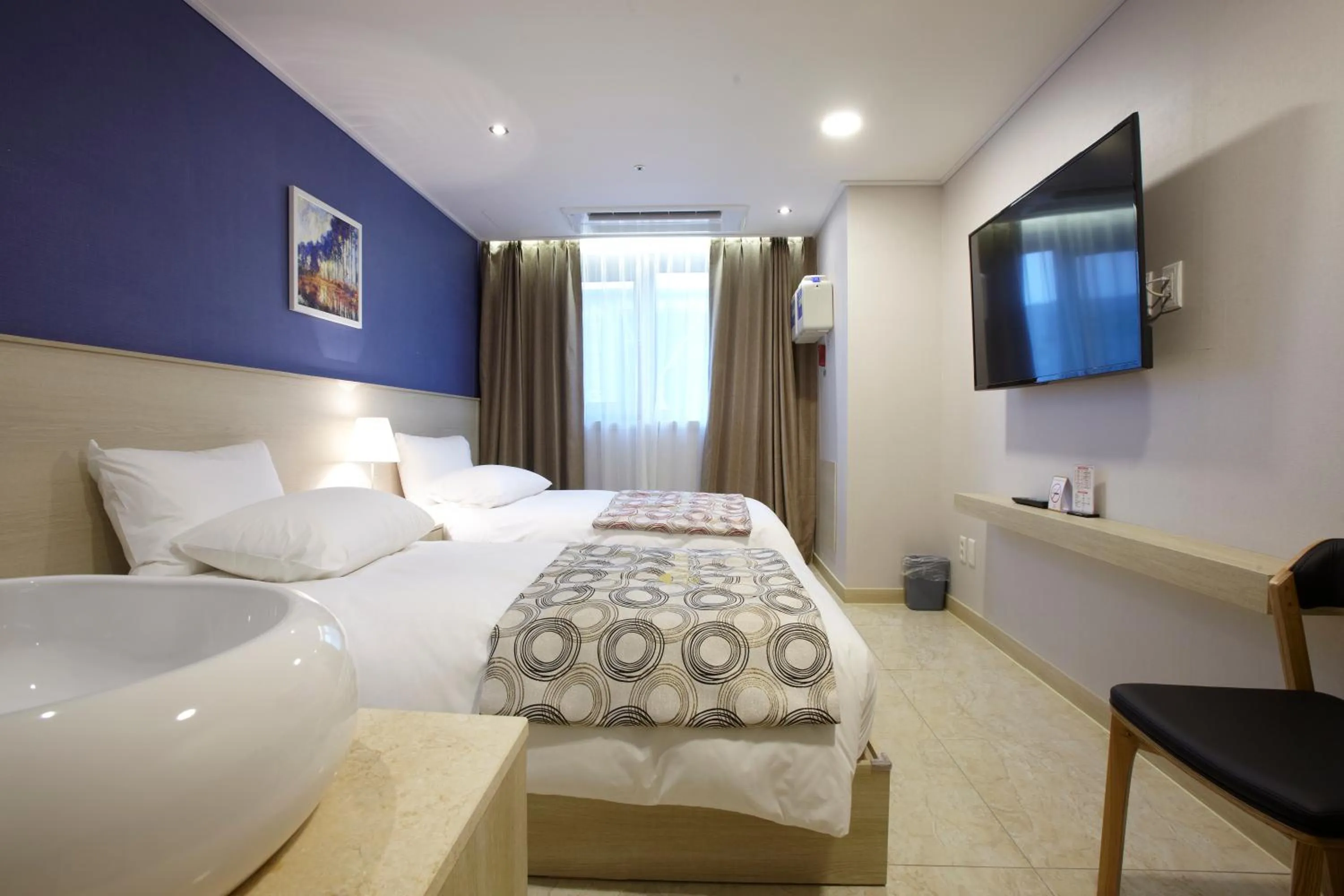 Photo of the whole room, Bed in Hotel Sopra Incheon Cheongna