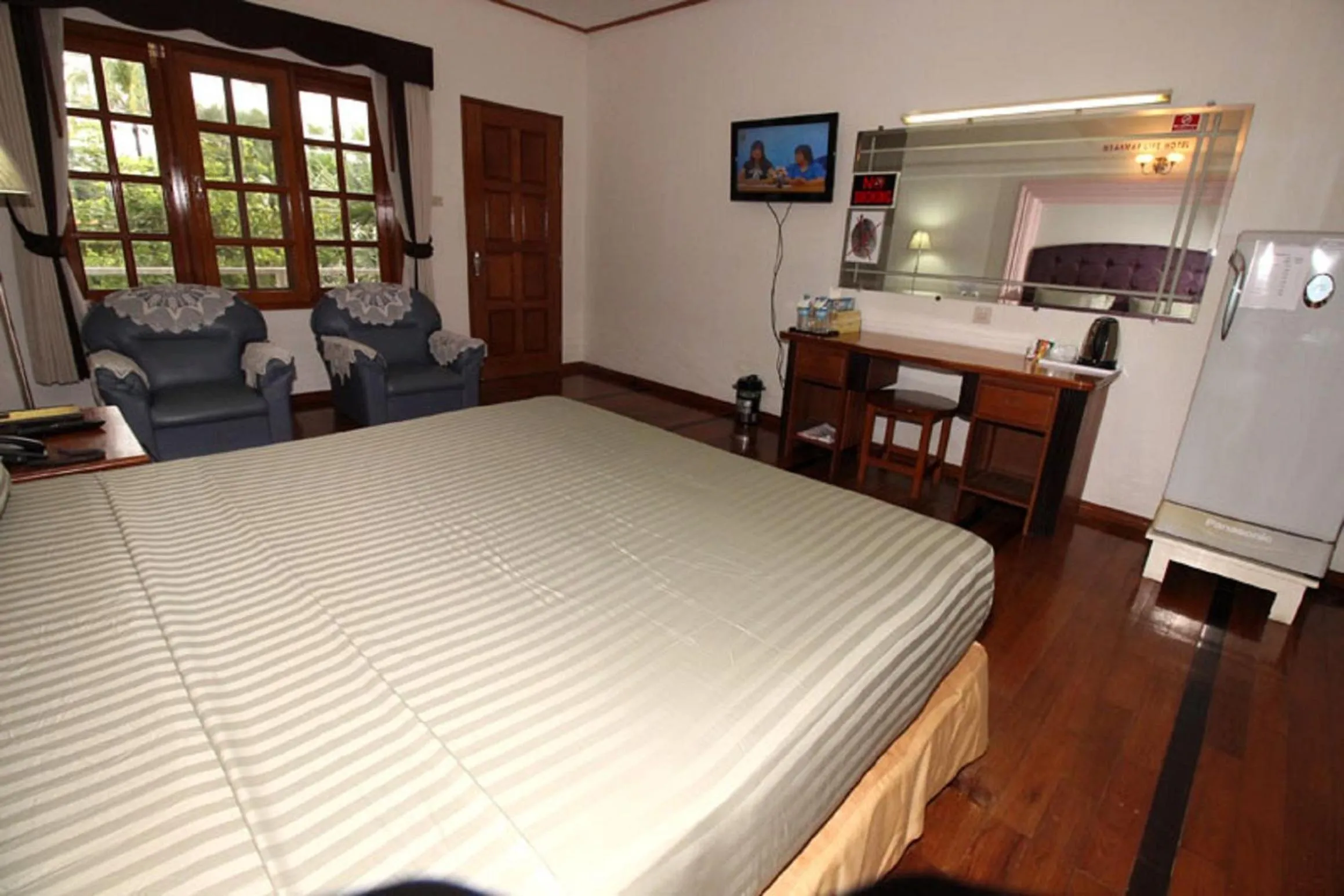 Day in Myanmar Life Hotel