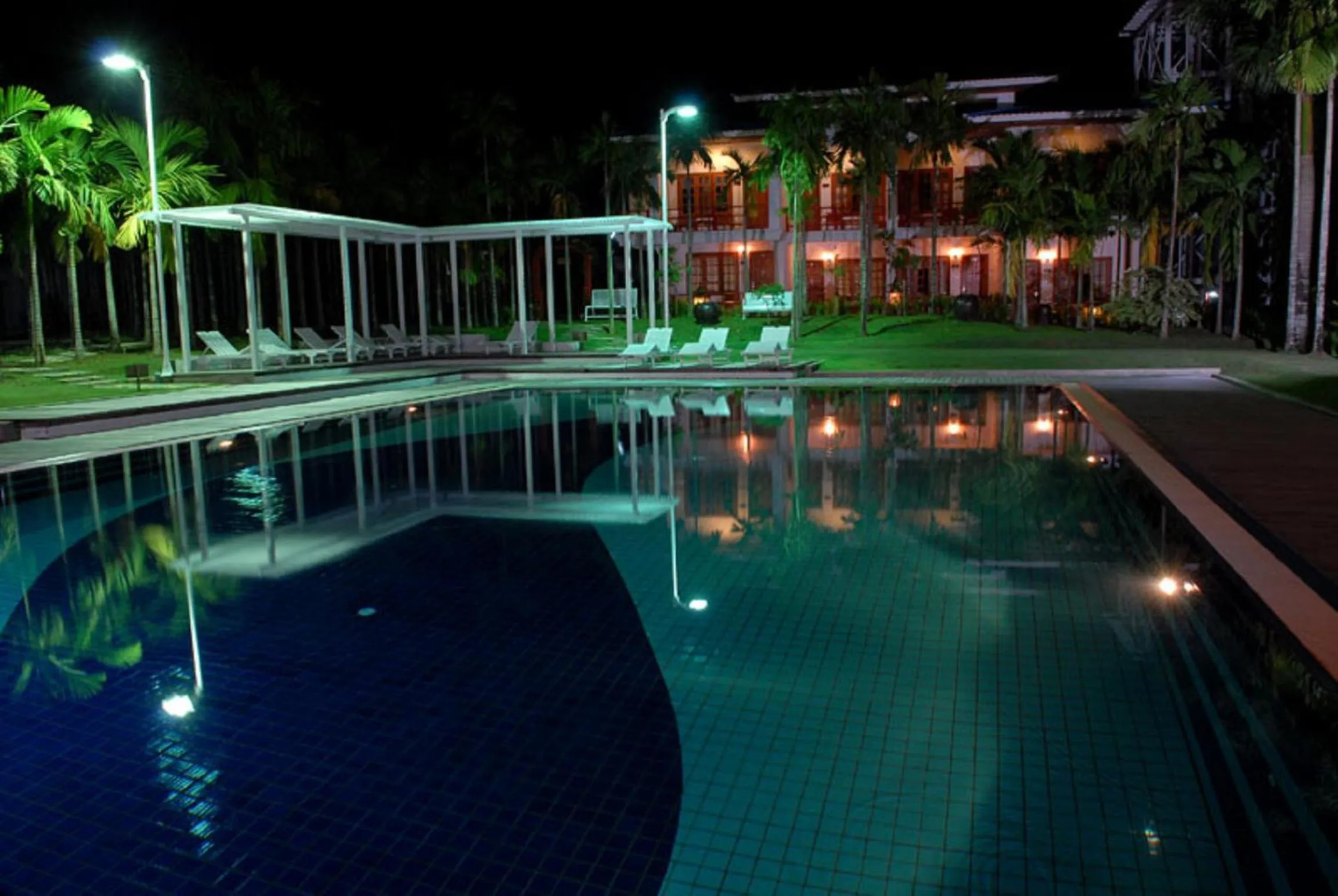 Night in Myanmar Life Hotel