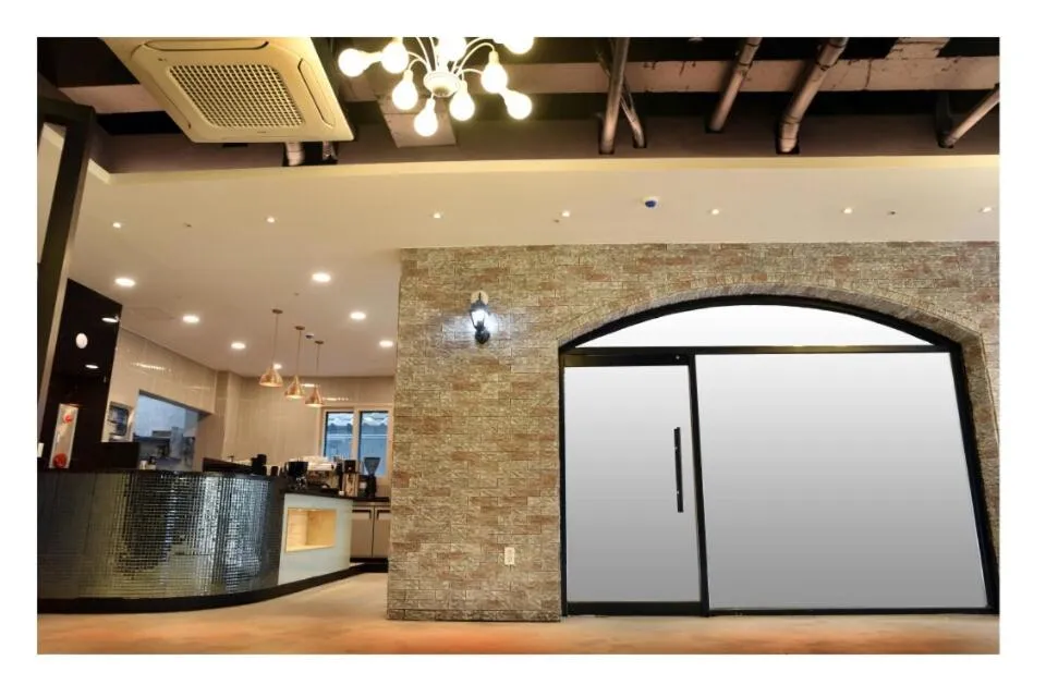 Restaurant/places to eat in 24 Guesthouse Suncheon