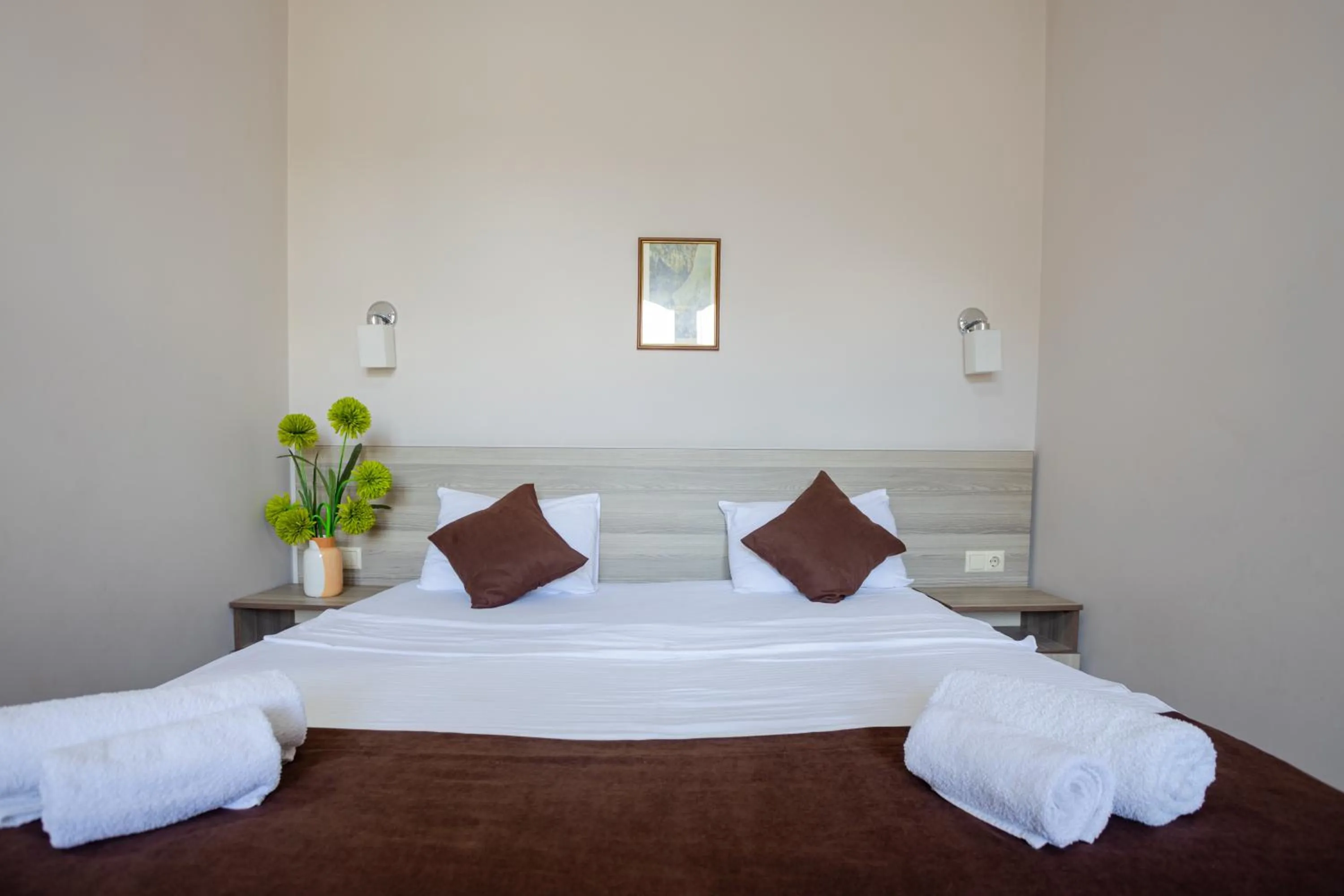 Bed in Daisi Sunset Hotel