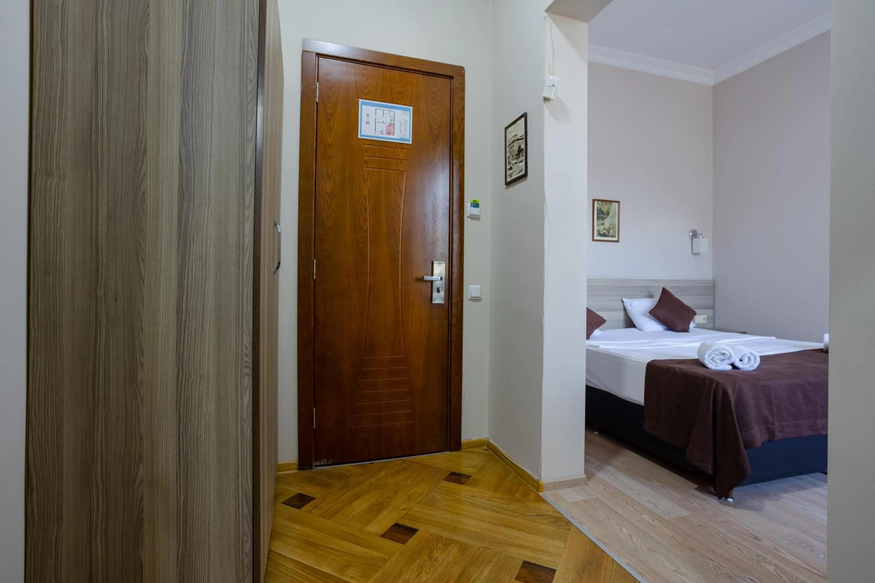 Photo of the whole room, Bed in Daisi Sunset Hotel