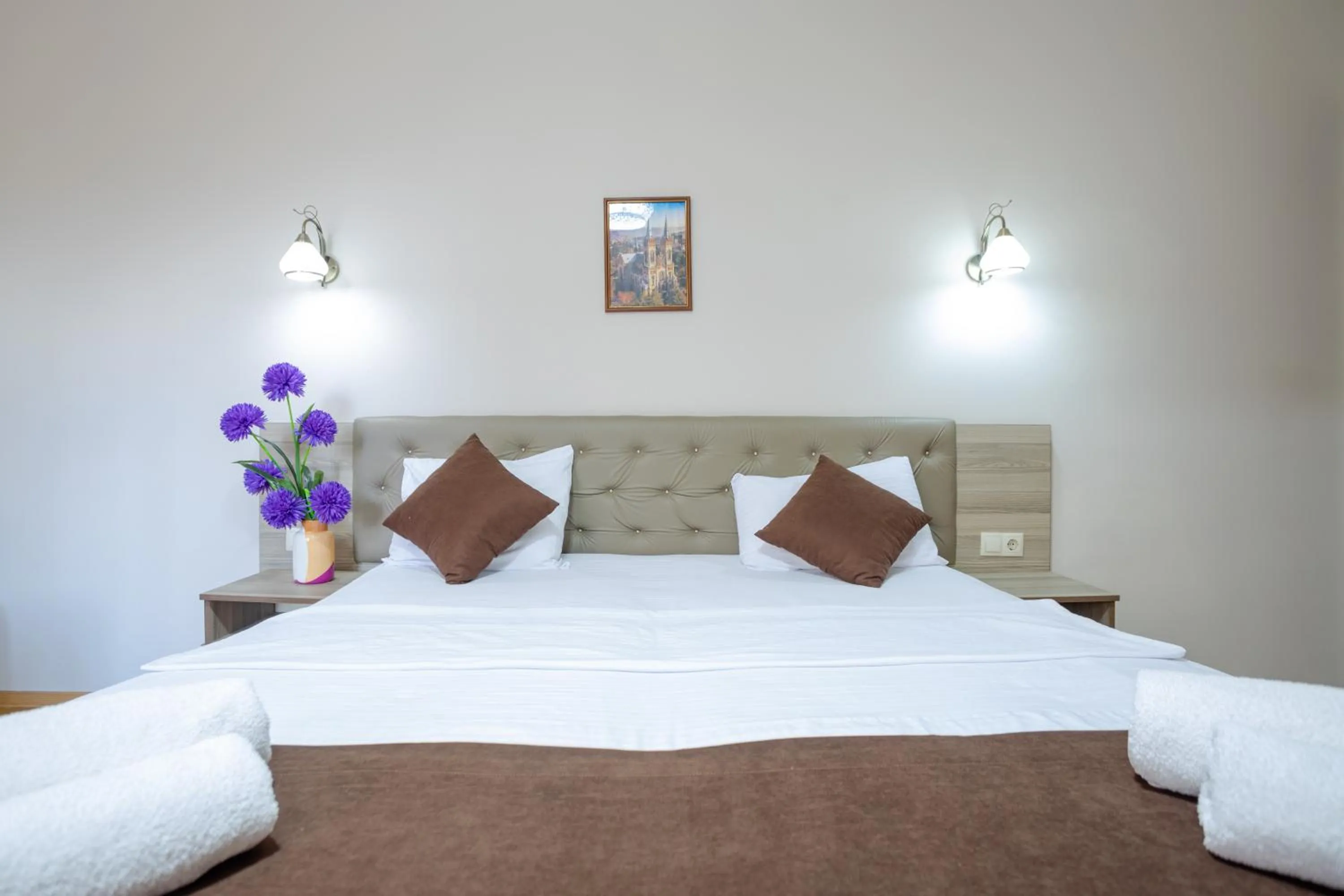 Bed in Daisi Sunset Hotel