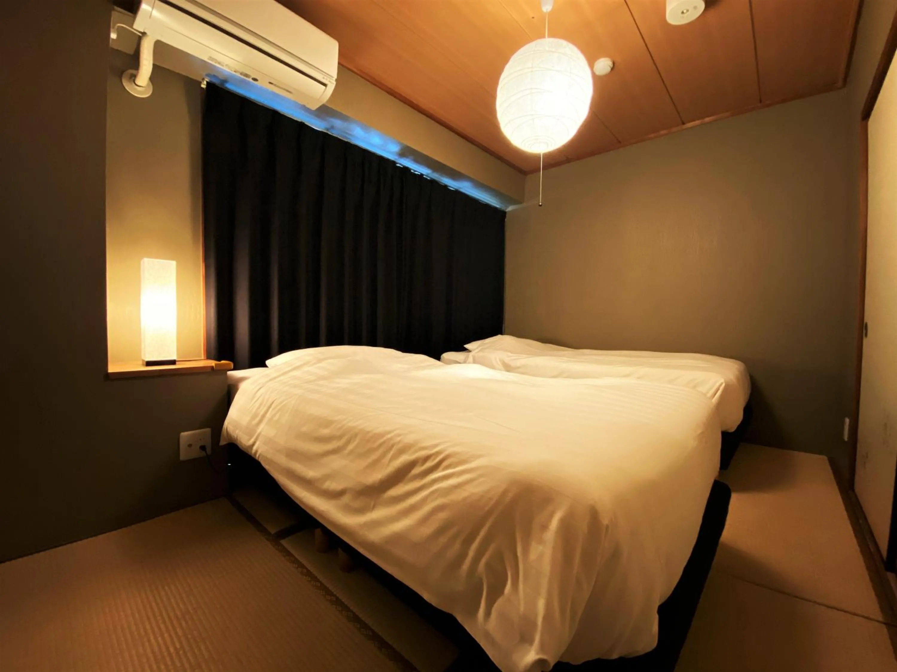 Photo of the whole room, Bed in Randor Residence Tokyo Classic