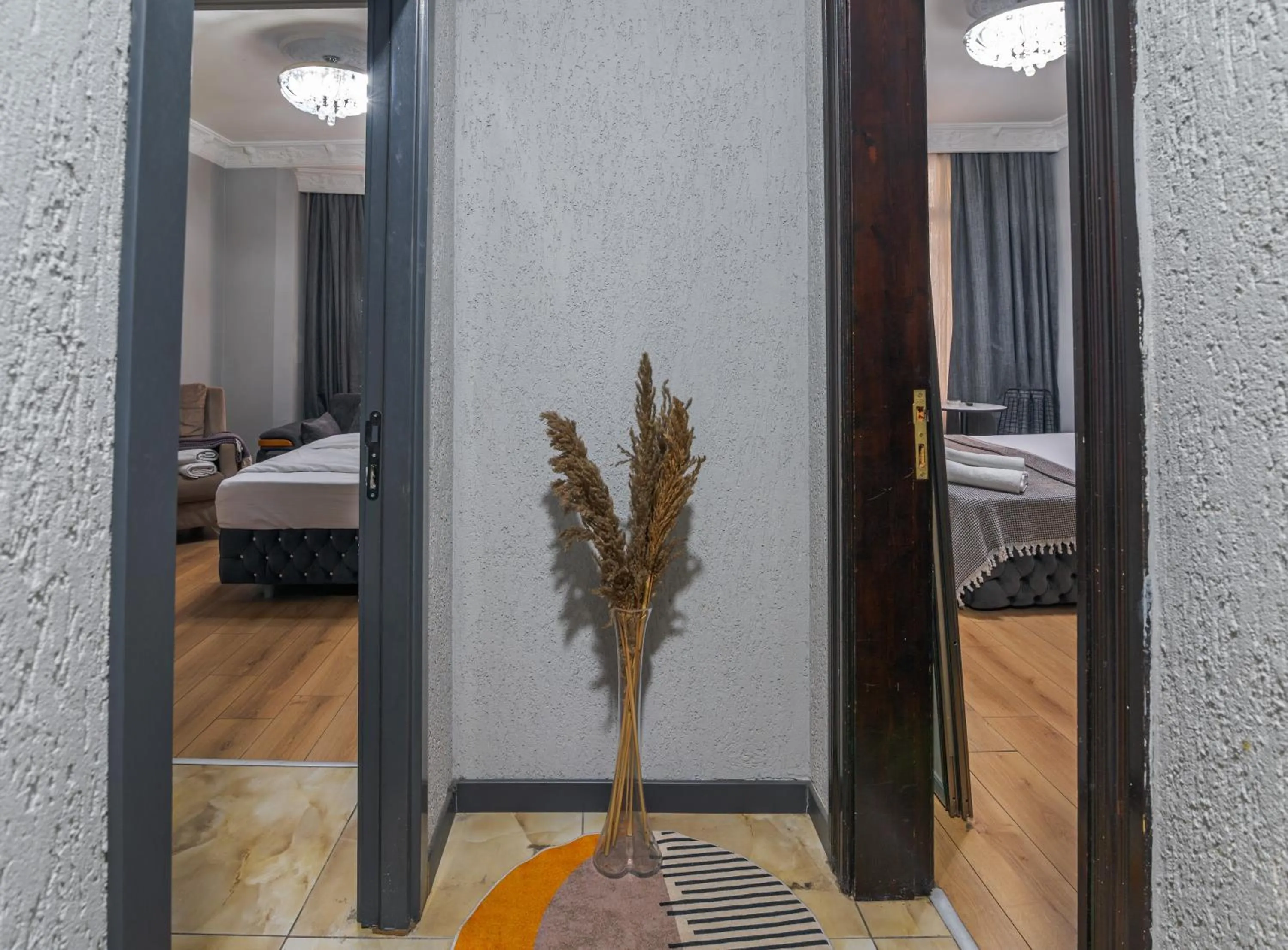 Photo of the whole room, Bed in Nest HOTEL Sisli