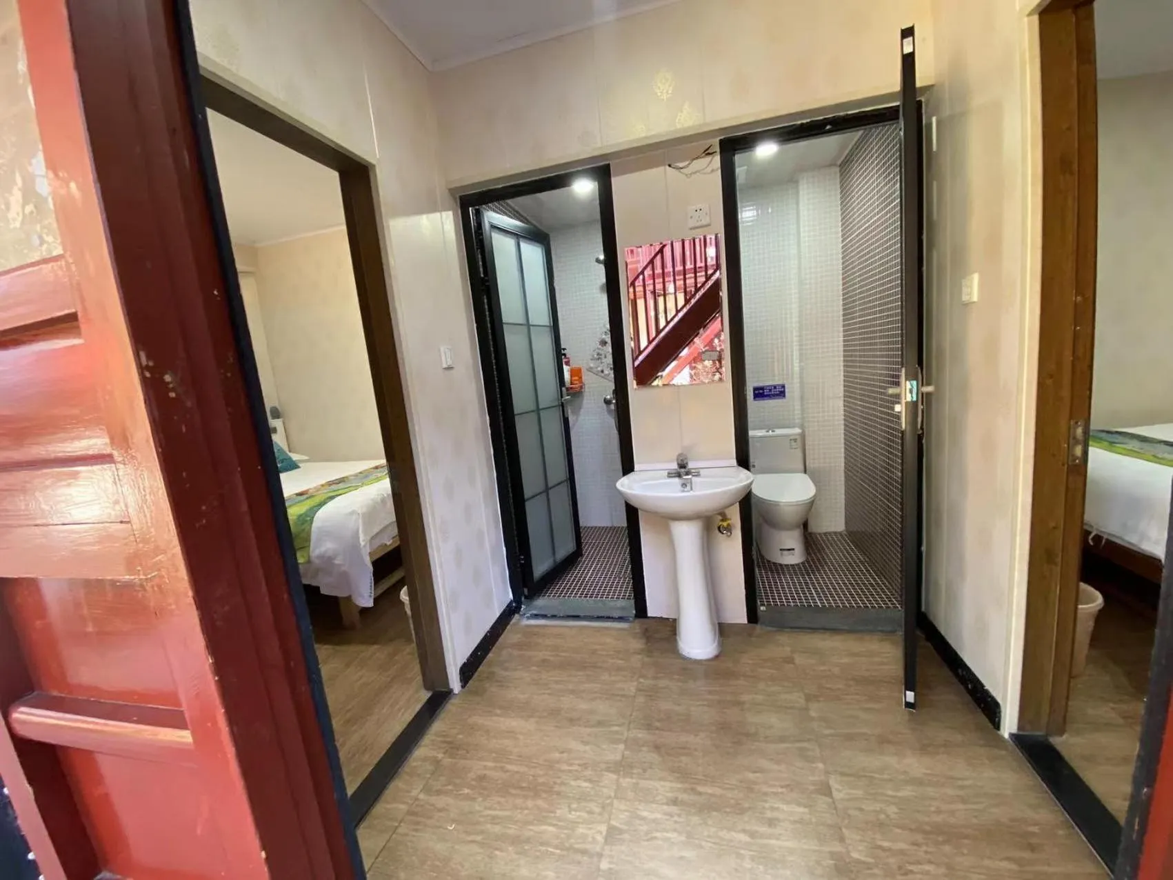 Shaoxing Laotaimen Luxun Native Place Youth Hostel