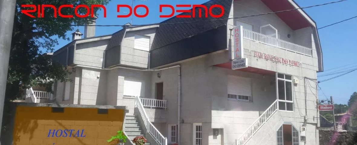 Property building in Rincón Do Demo