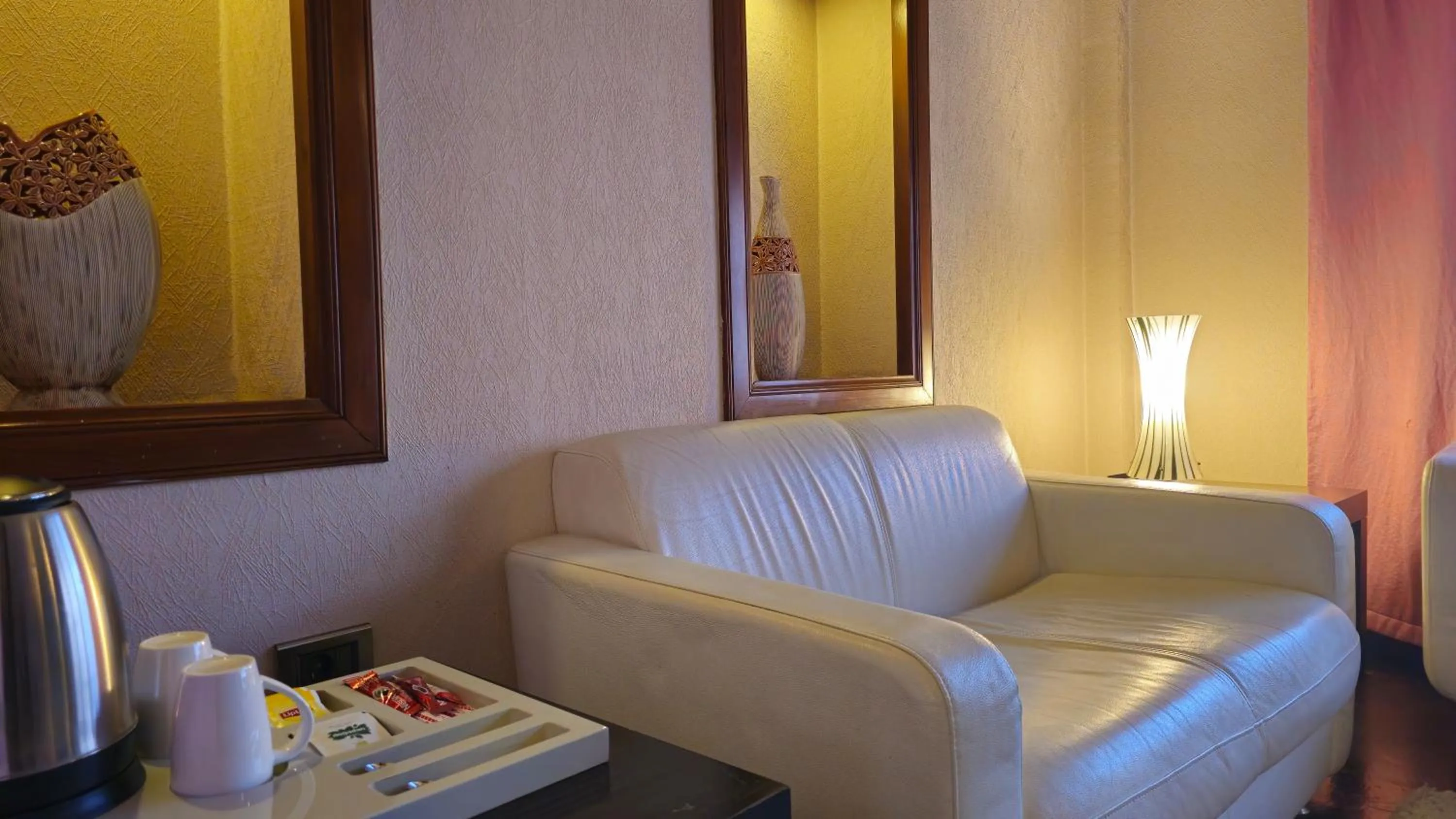 Coffee/tea facilities in Eski Masal Hotel - Special Class