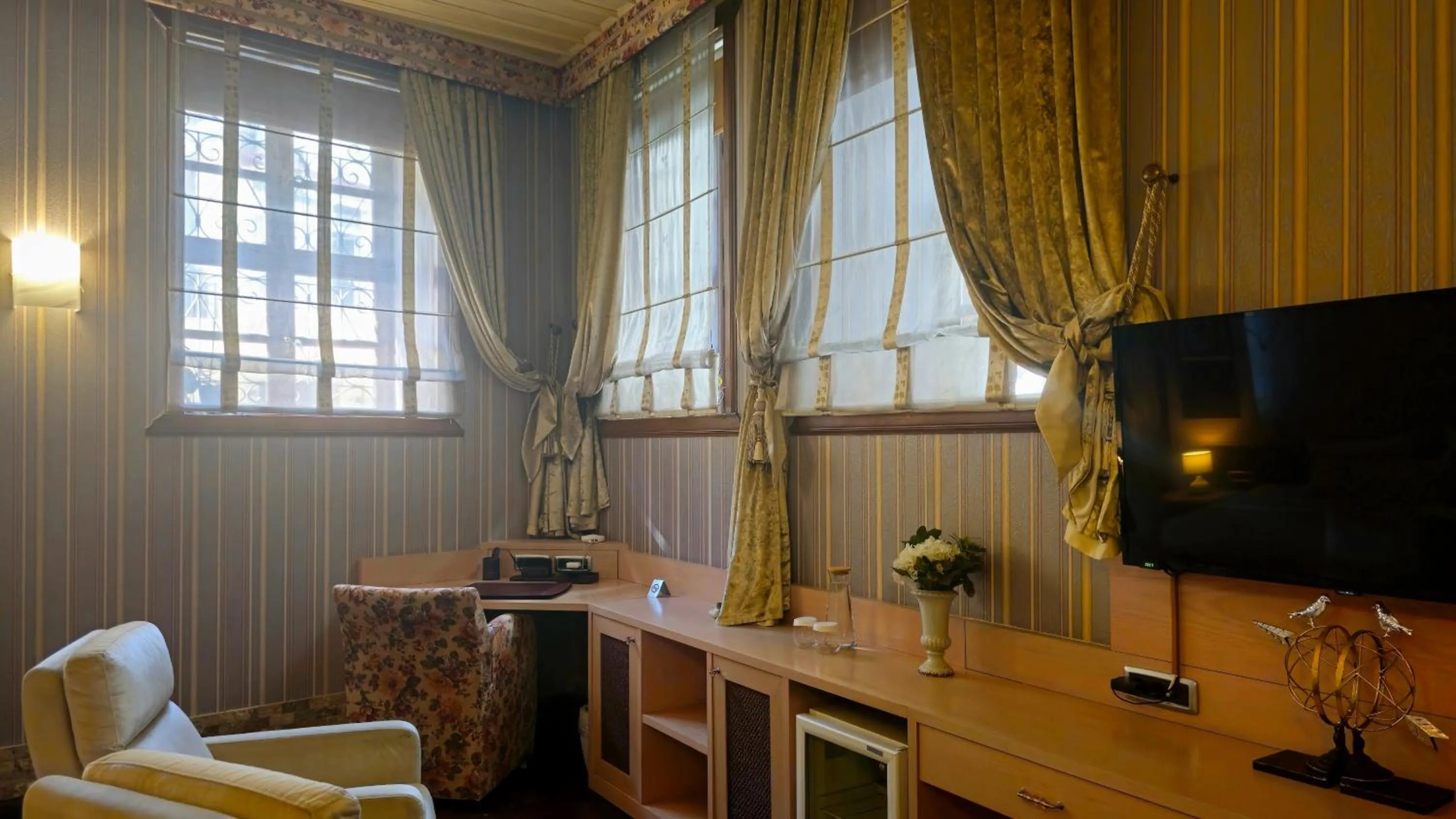 Photo of the whole room in Eski Masal Hotel - Special Class