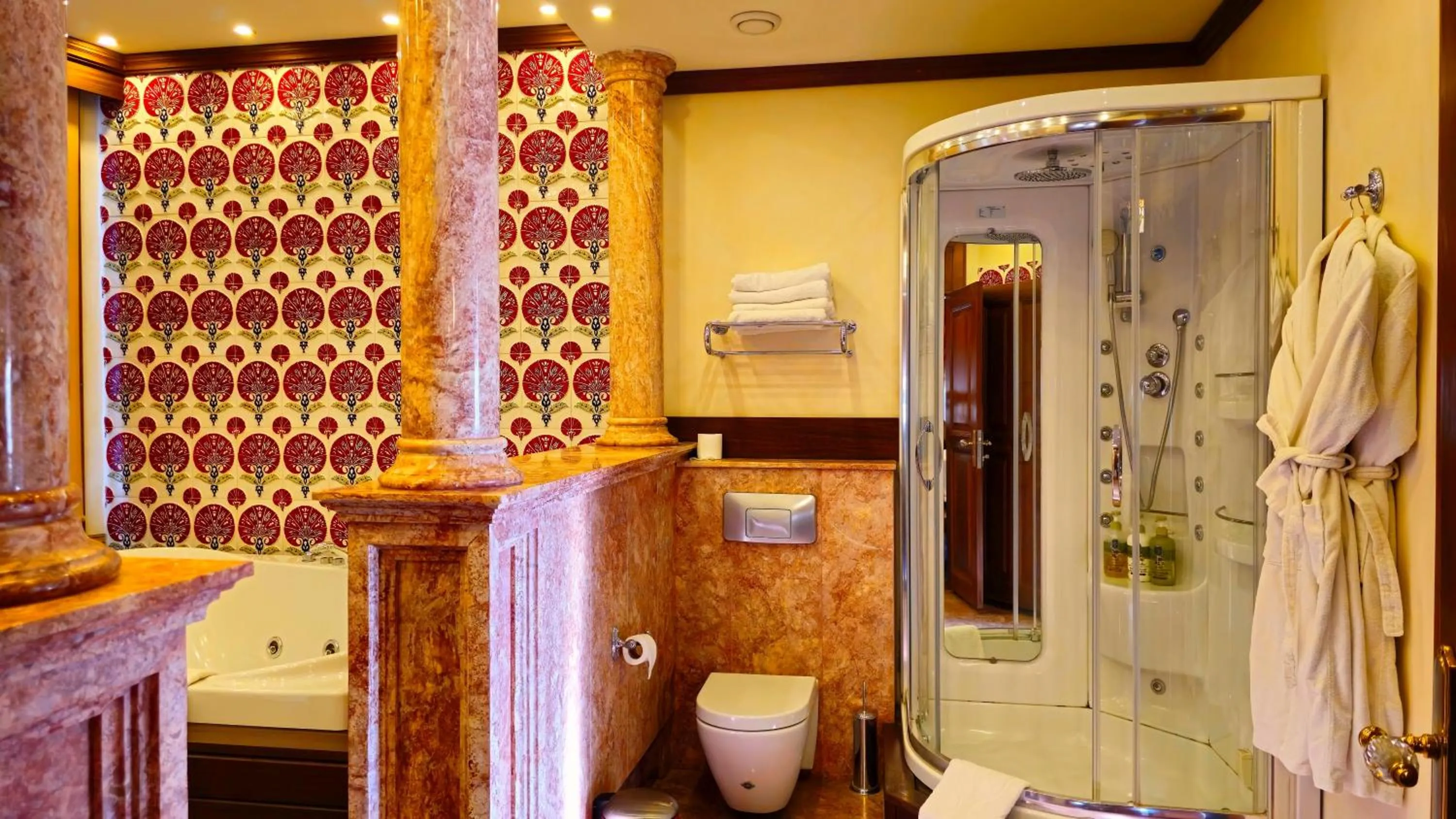 Shower in Eski Masal Hotel - Special Class