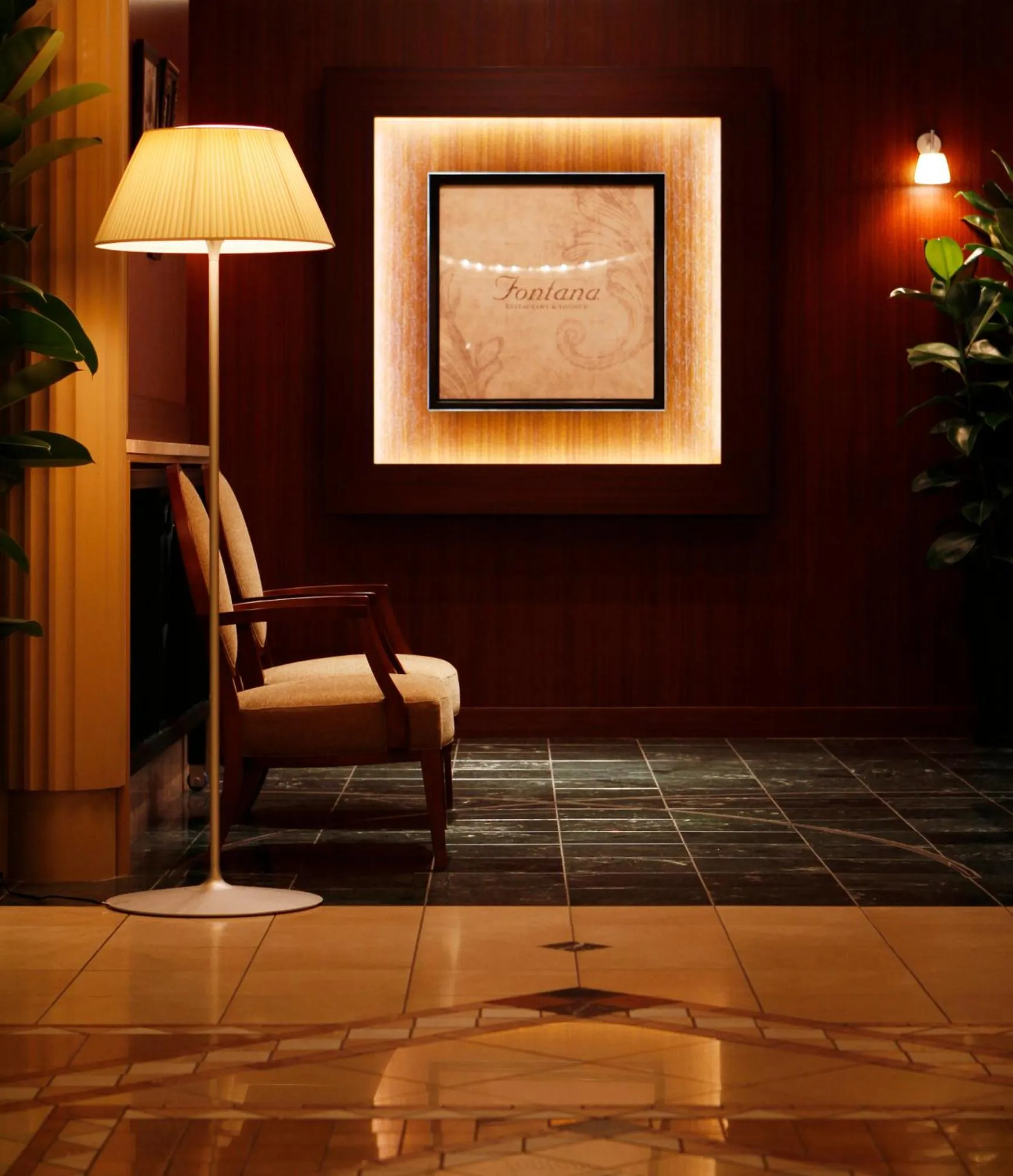 Restaurant/places to eat, Seating Area in Viale Osaka