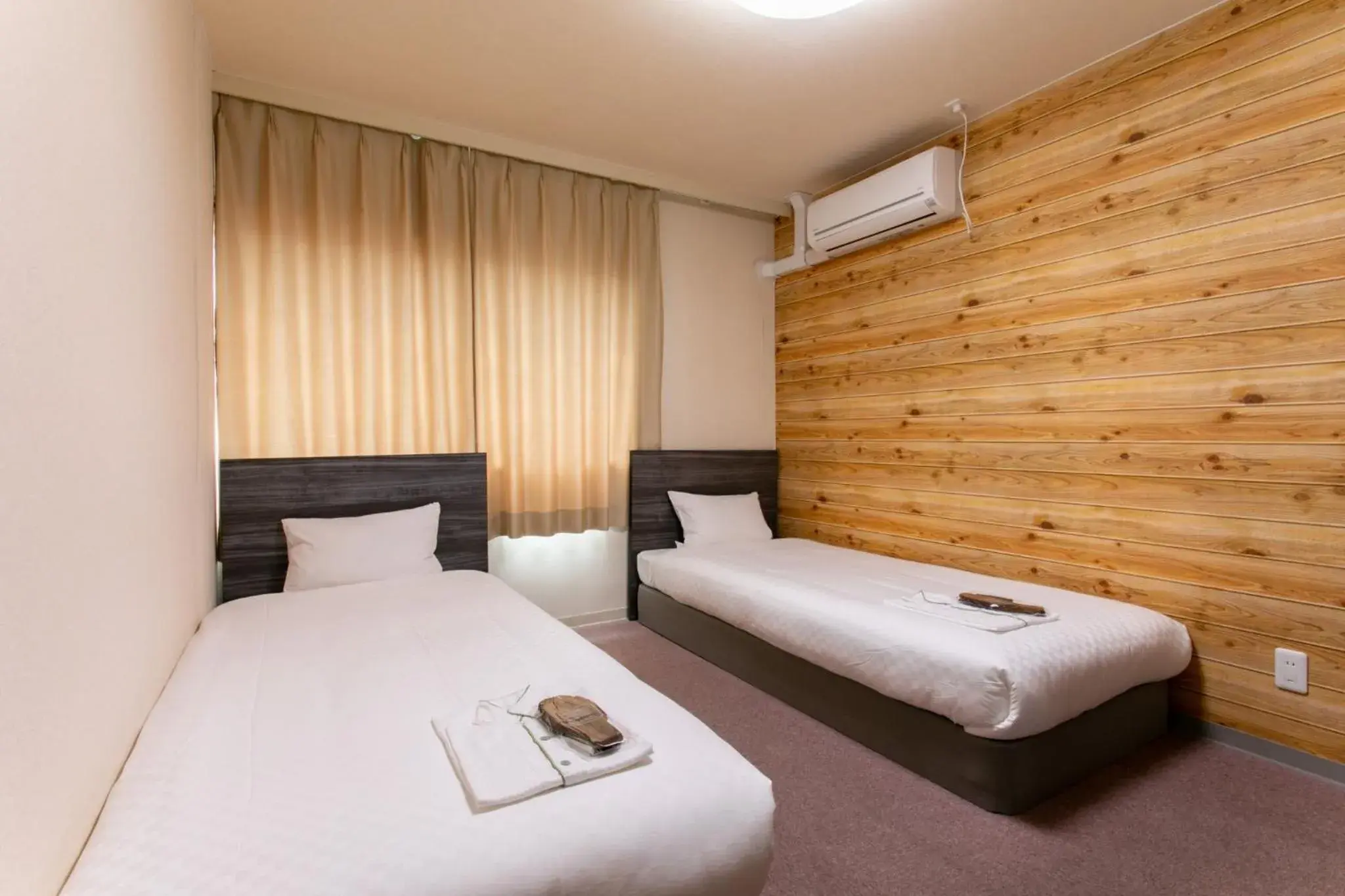 Twin Room in Bakery Hotel Chateau D'or Twin Room in Bakery Hotel Chateau D'or