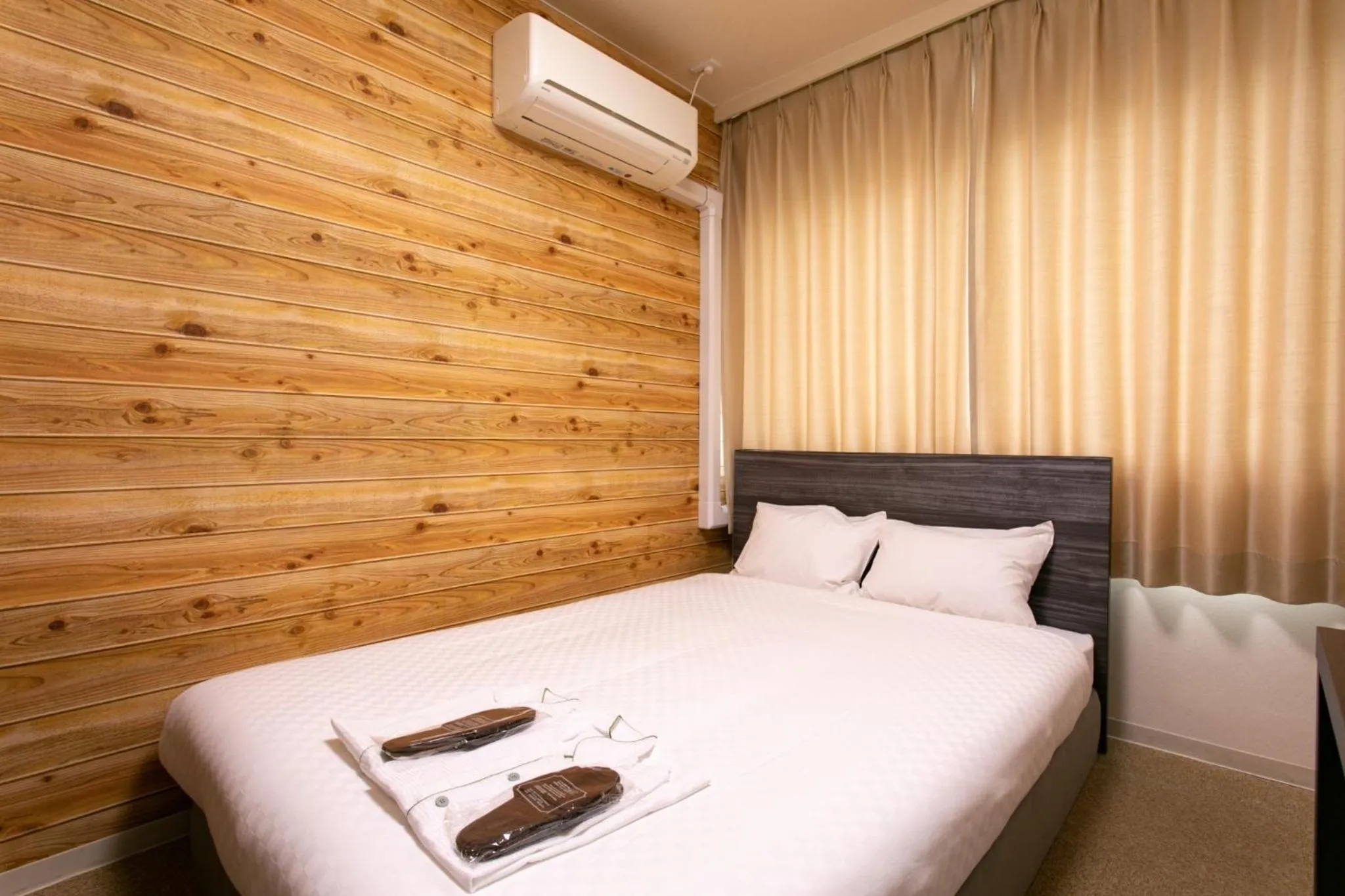 Bed in Bakery Hotel Chateau D'or