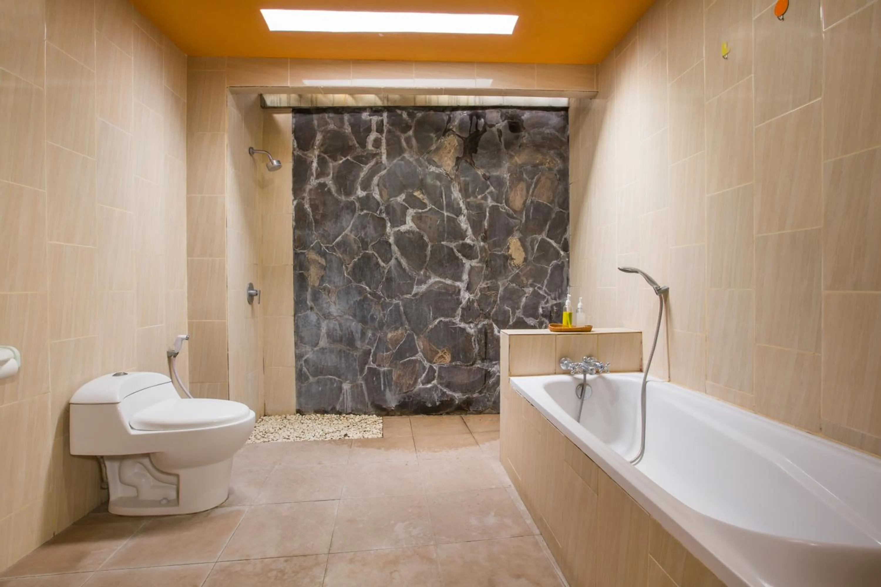 Shower in Griya Pasir Ukir