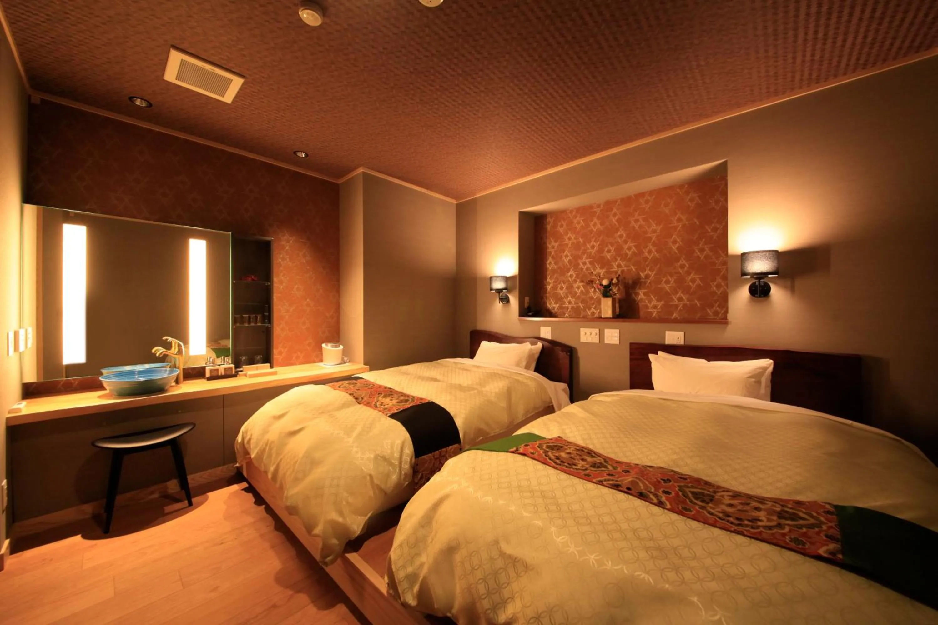 Bedroom, Bed in Tensui Saryo