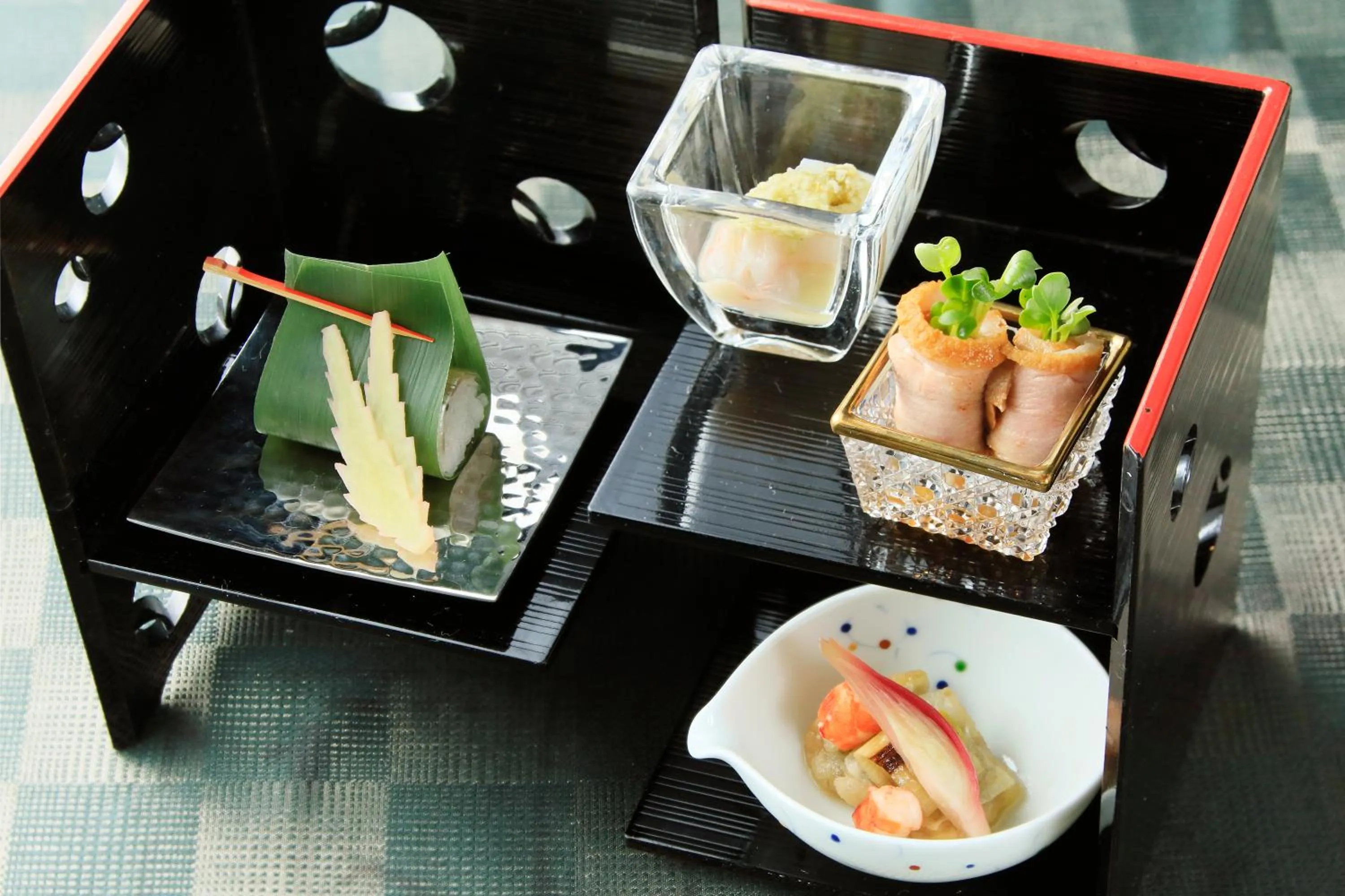 Dinner in Tensui Saryo