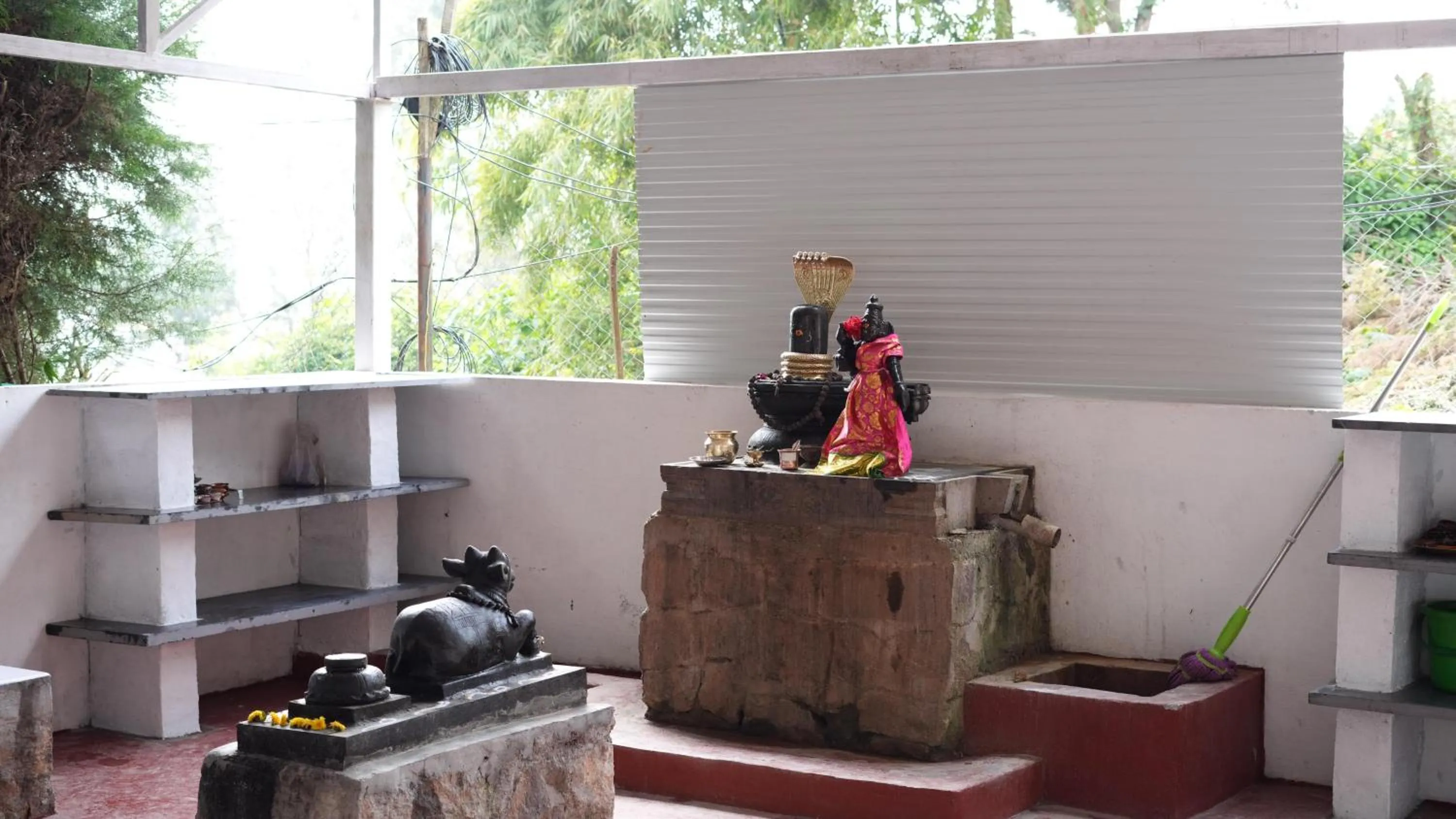 Satya Anand Cottage Pure Veg and Non Alcoholic Hotel