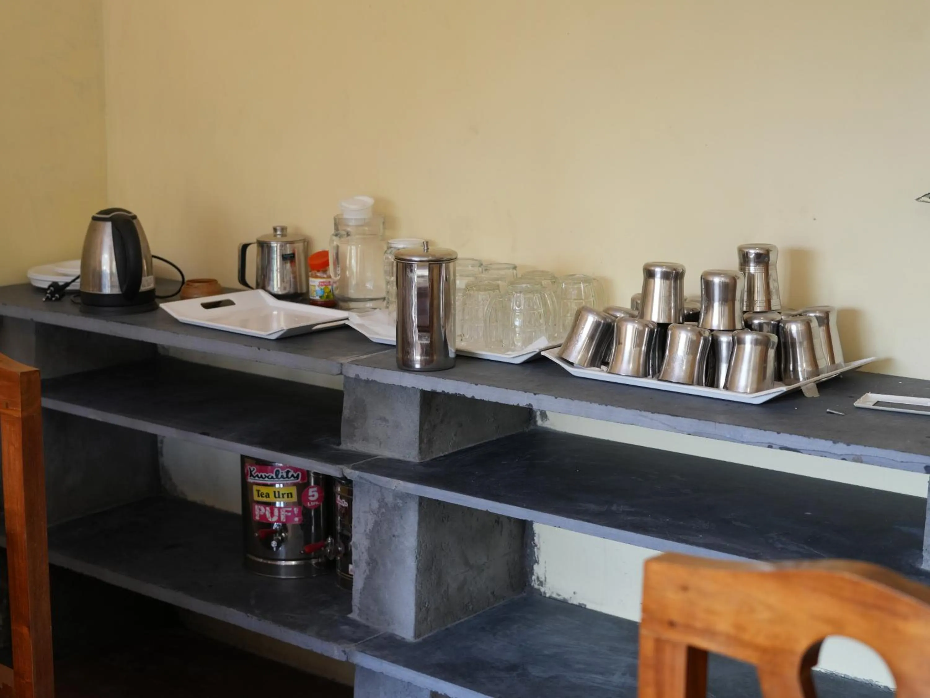 Satya Anand Cottage Pure Veg and Non Alcoholic Hotel