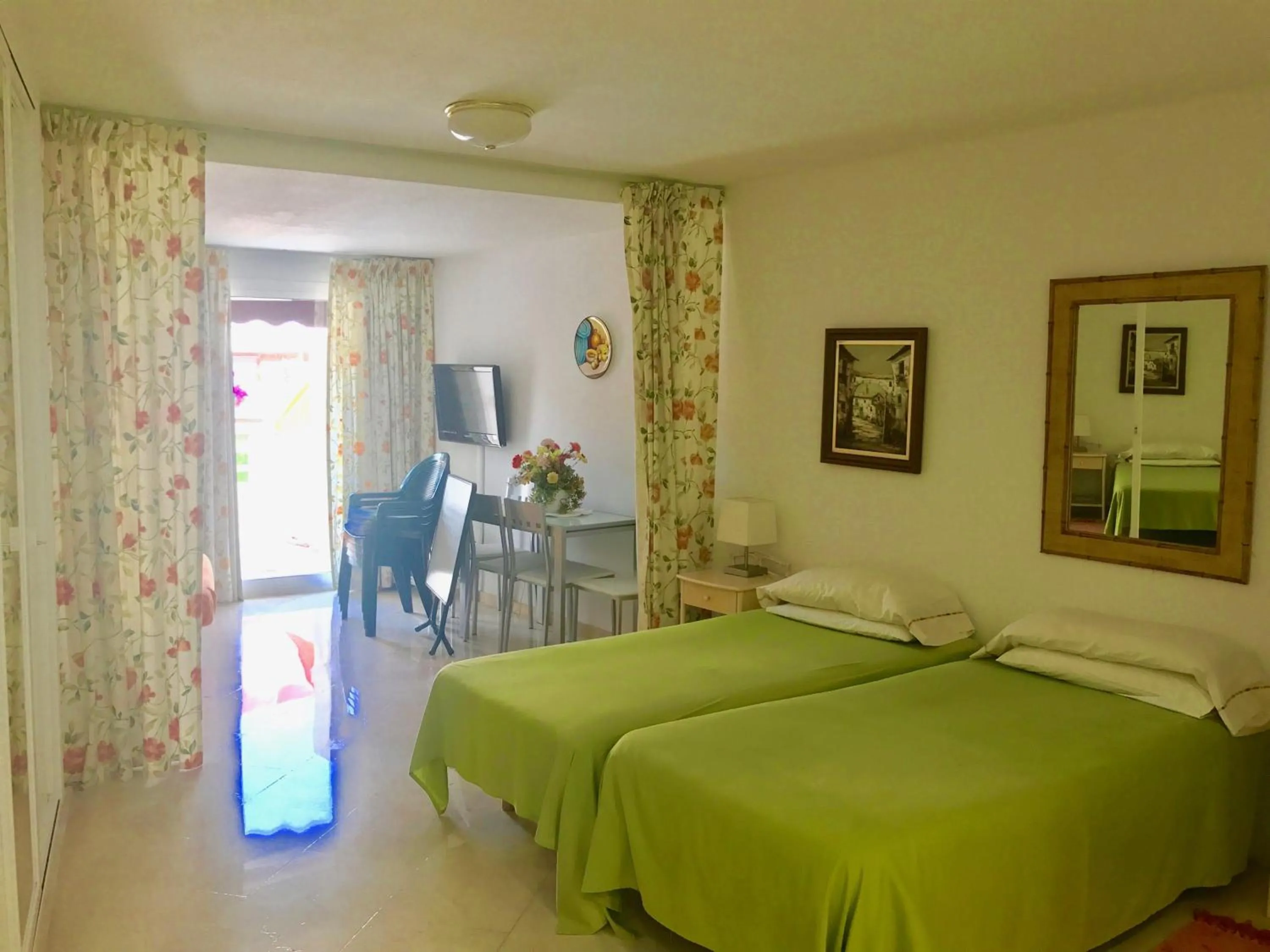 Bedroom, Bed in Parque Marbella