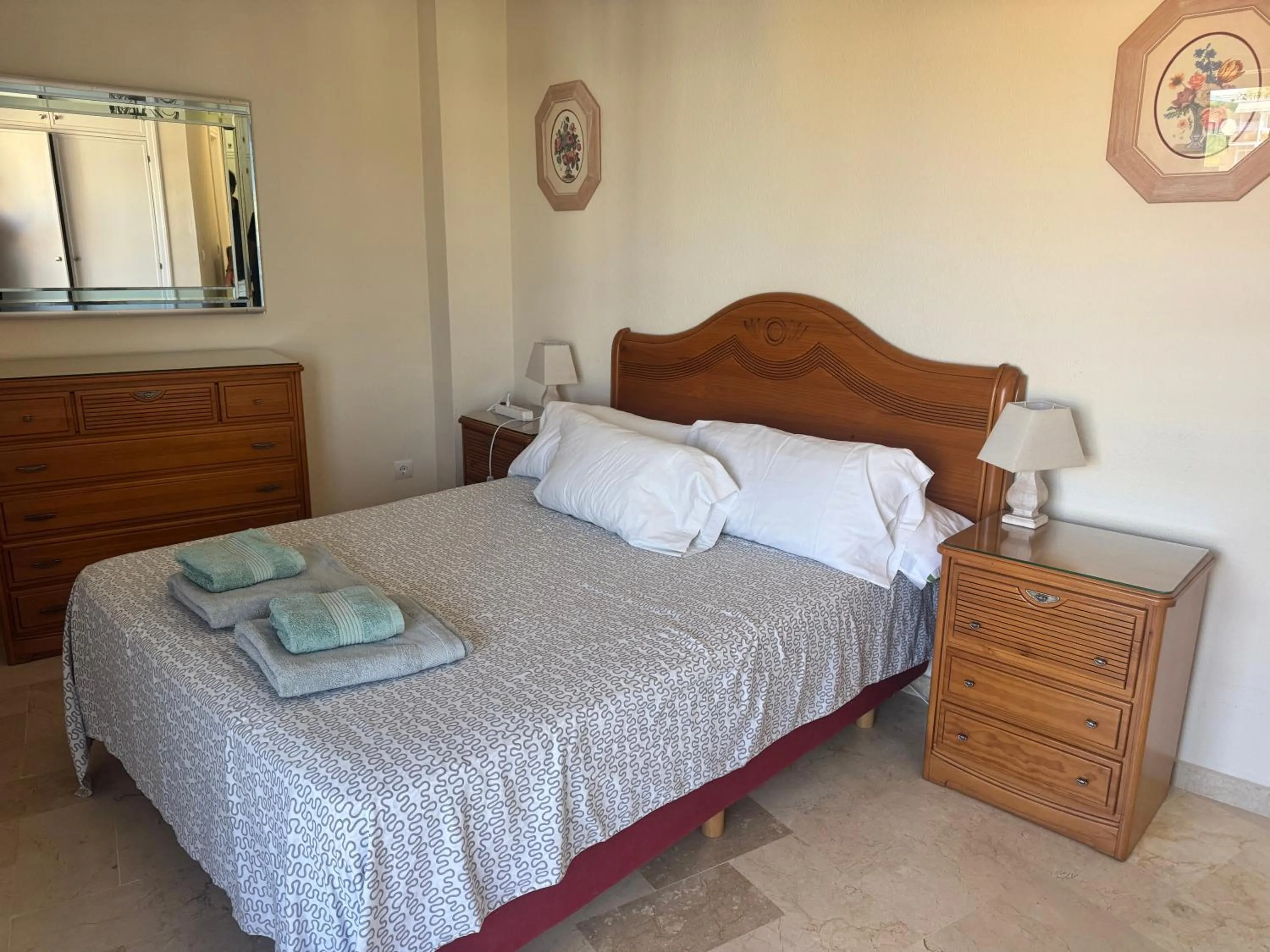 Bed in Parque Marbella