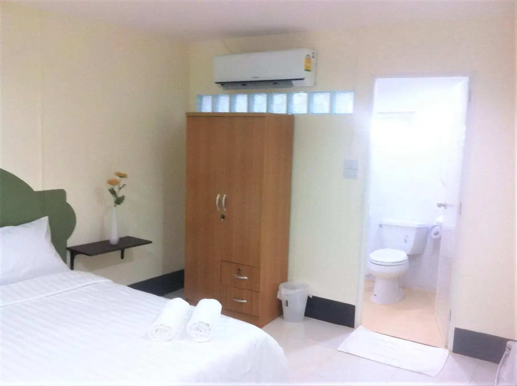 Queen Room - single occupancy in City Inn Udonthani Queen Room - single occupancy in City Inn Udonthani