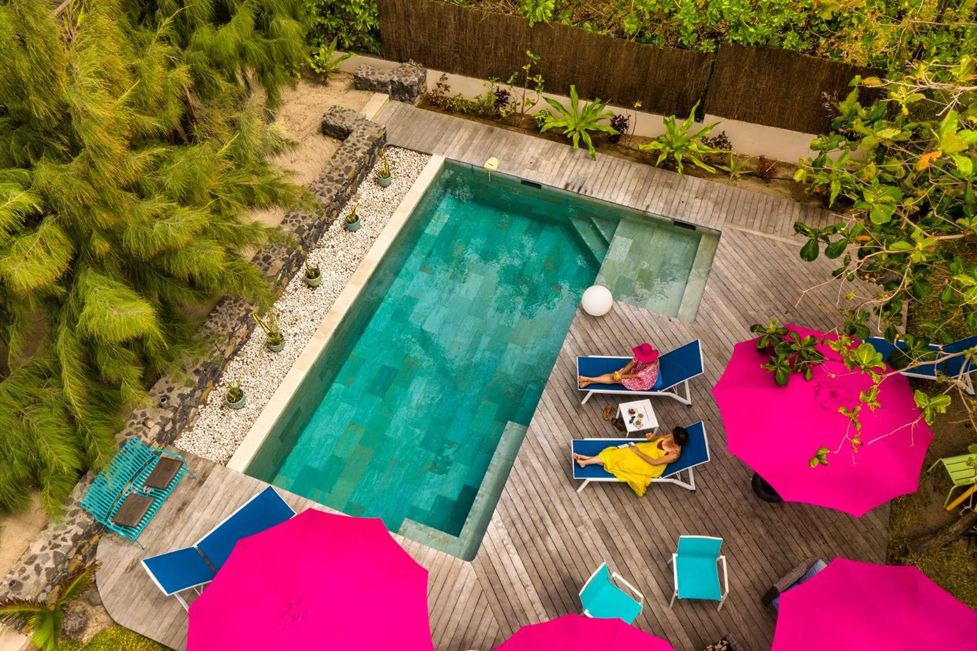 Pool view in La Villa de la Plage