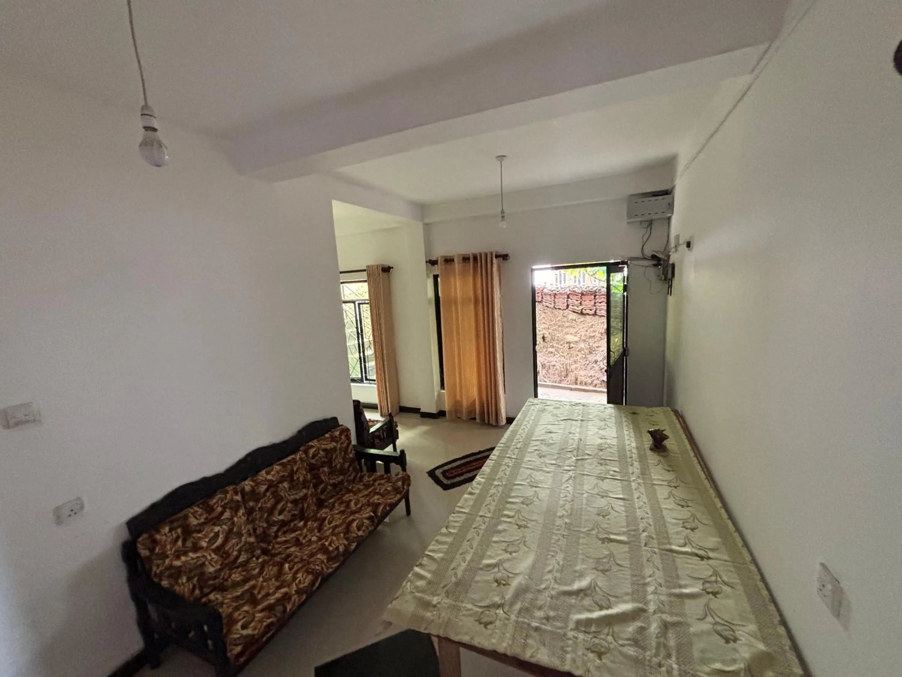 Seating area, Bed in Ella New Green View