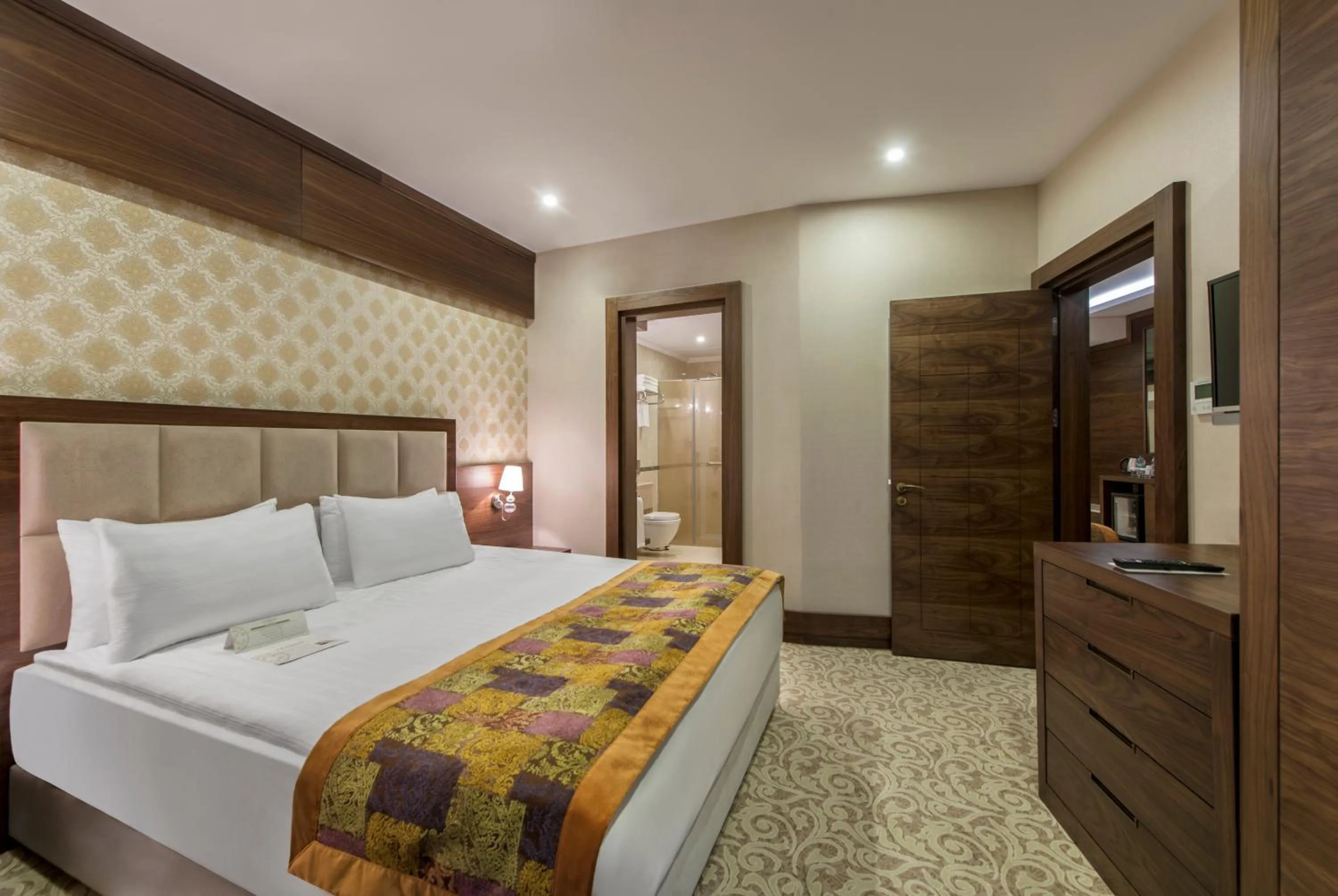 Photo of the whole room, Bed in Akrones Thermal SPA Convention Sport Hotel