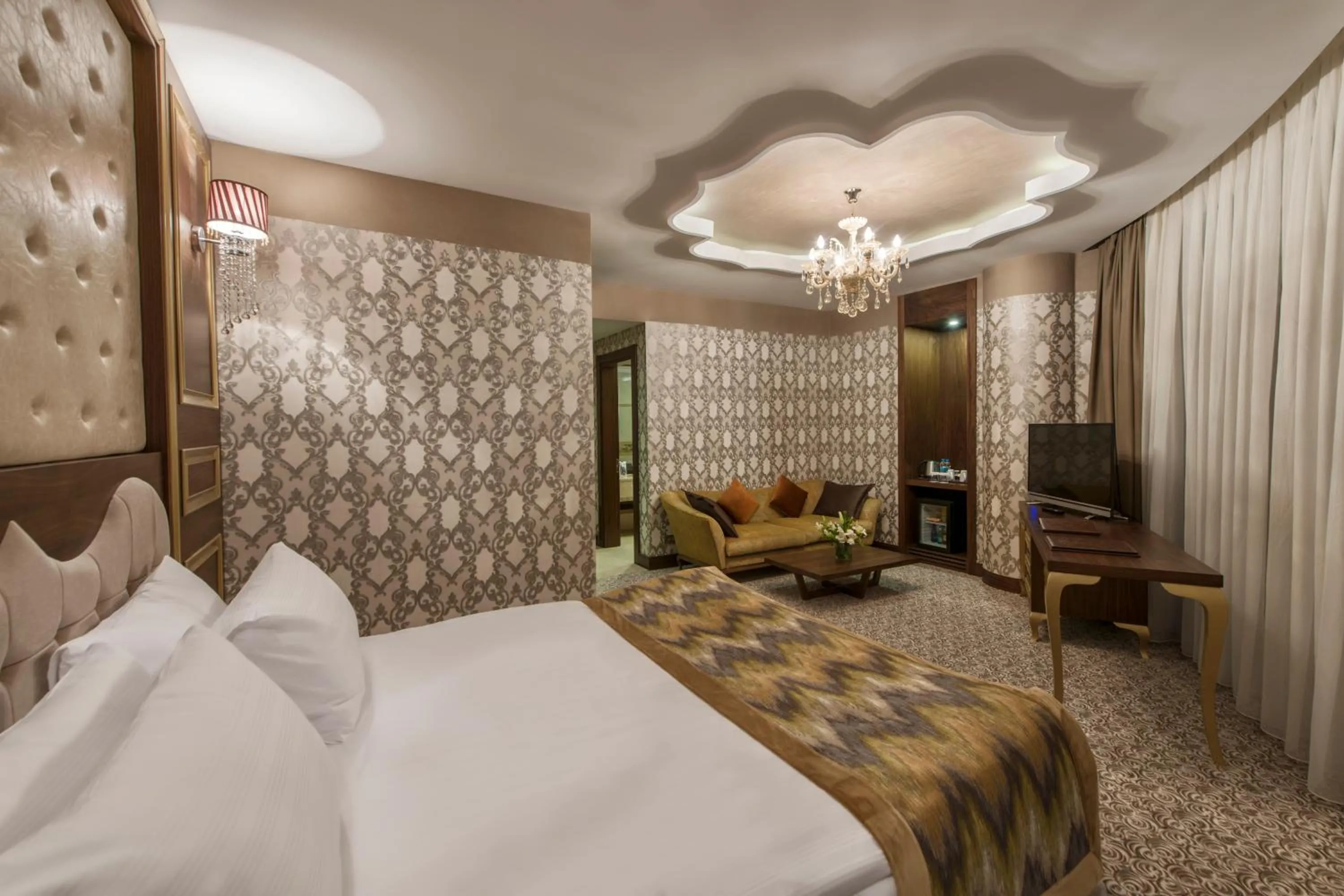 Photo of the whole room, Bed in Akrones Thermal SPA Convention Sport Hotel