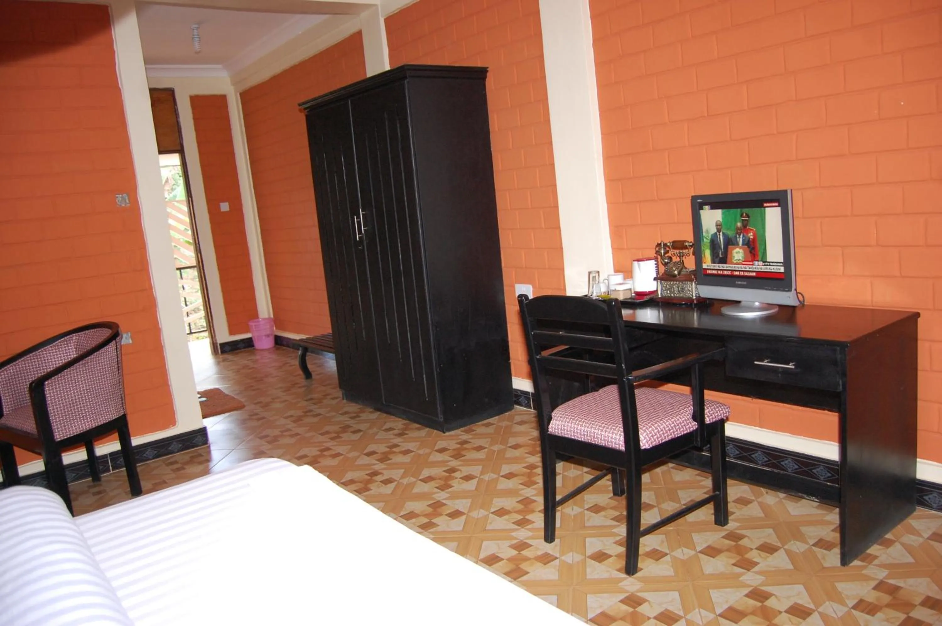 Coffee/tea facilities, Bed in Kakakuona Resort