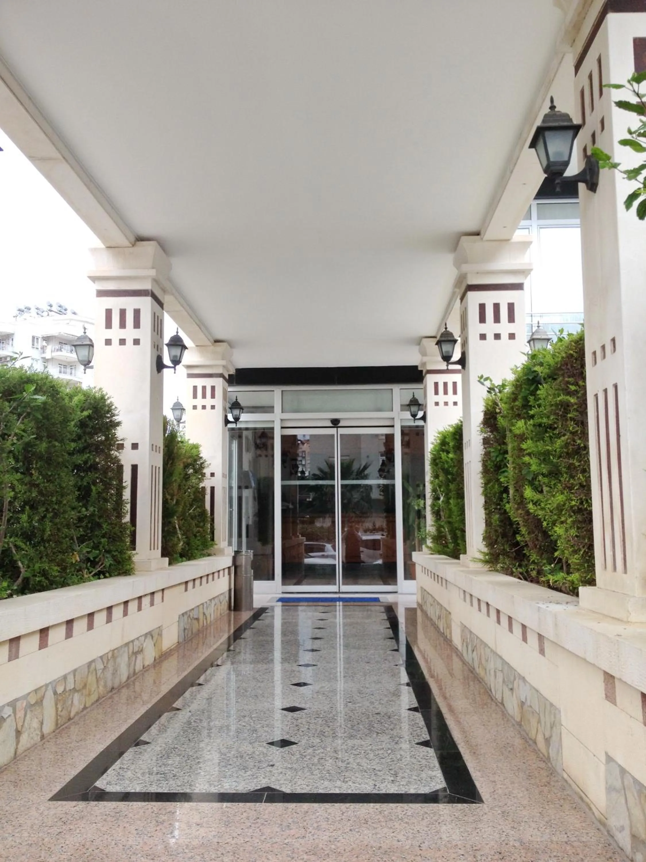 Facade/entrance in Hotel Royal Hill