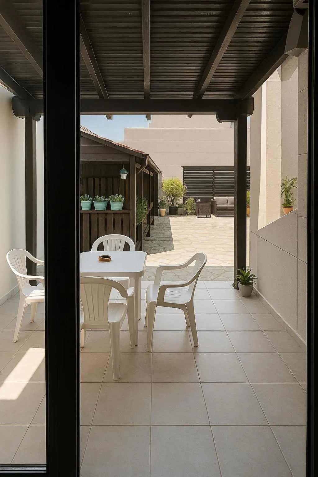 Balcony/Terrace in Samel Hotel