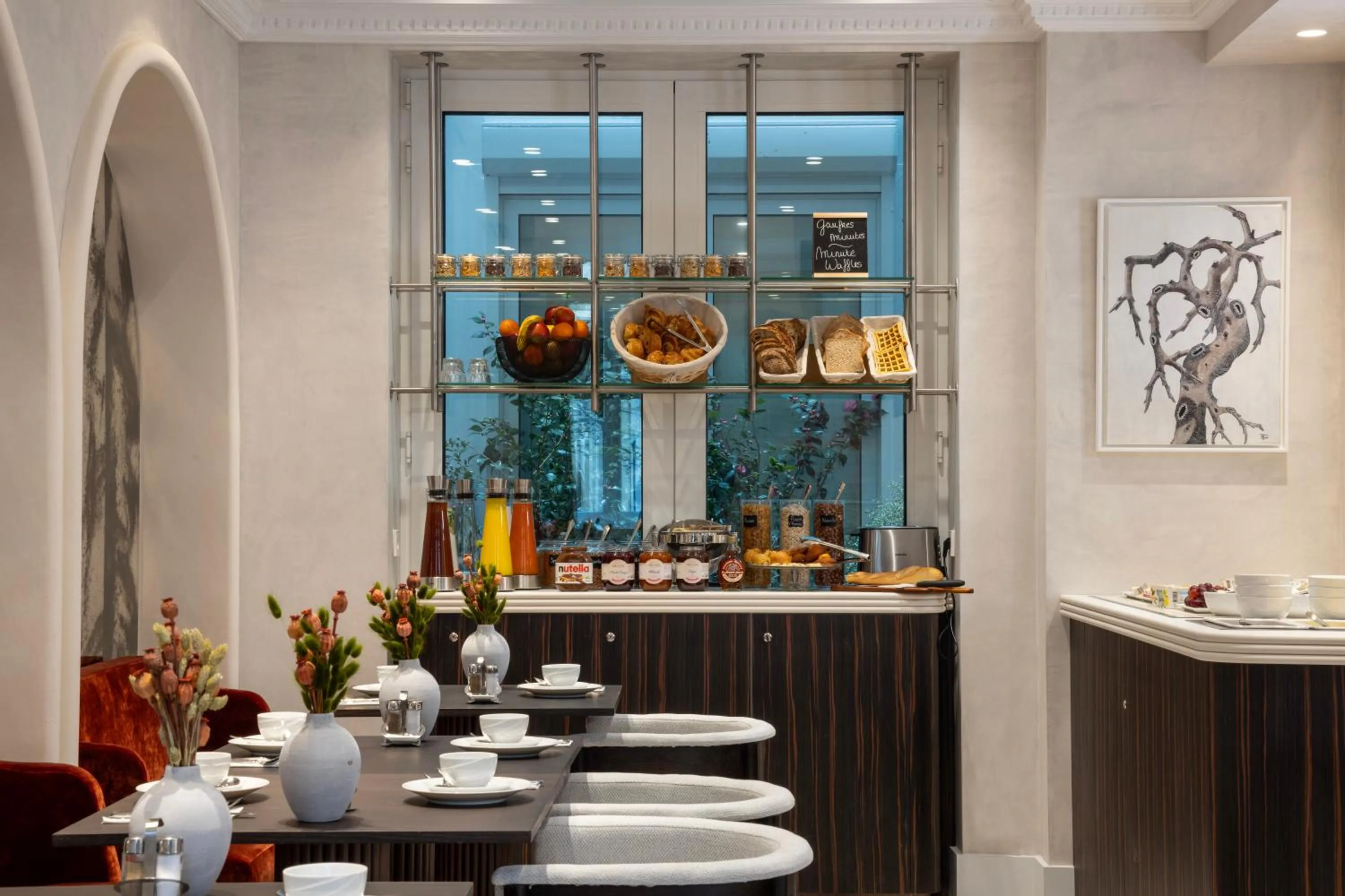 Buffet breakfast in Hotel des Carmes by Malone