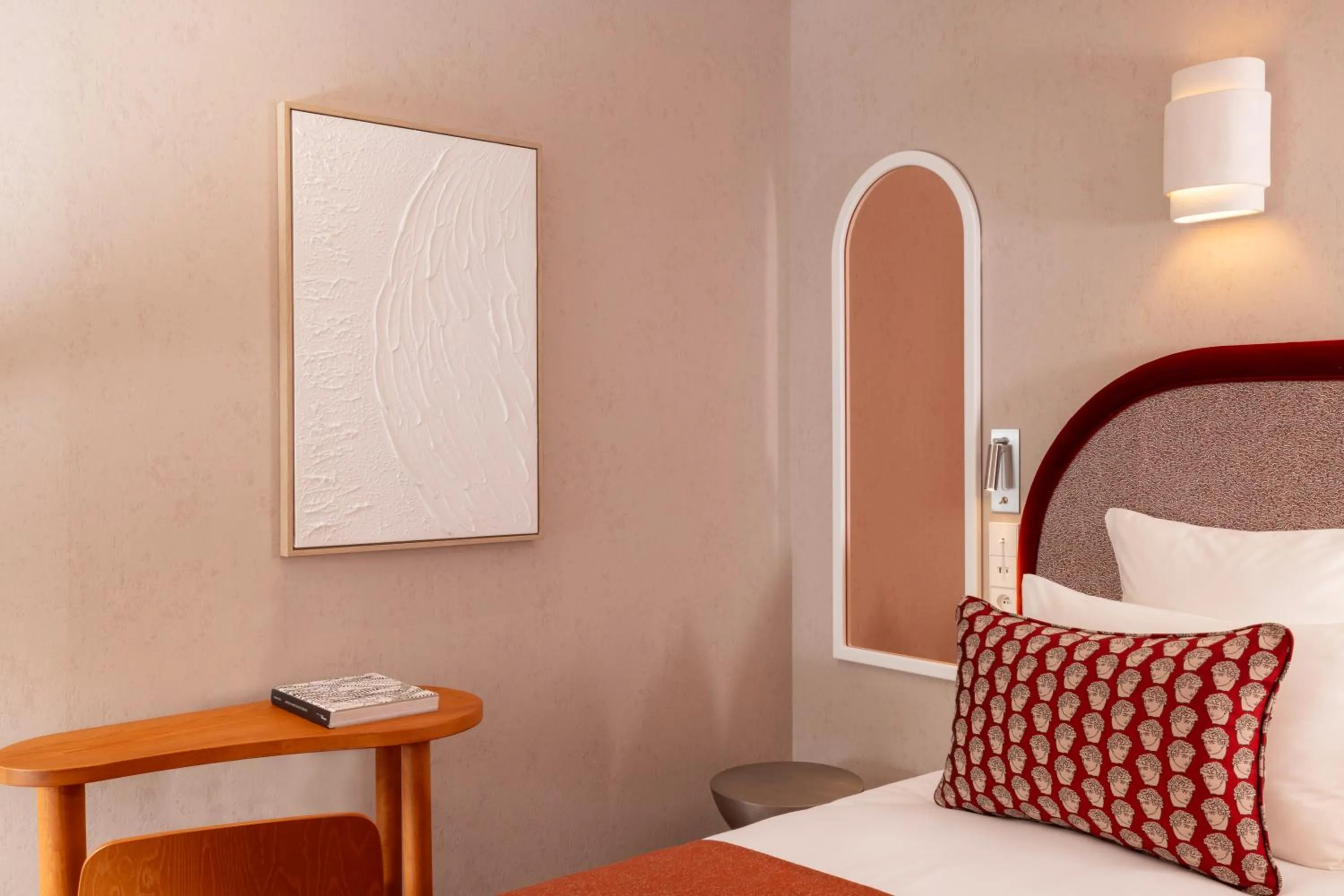 Bedroom, Bed in Hotel des Carmes by Malone