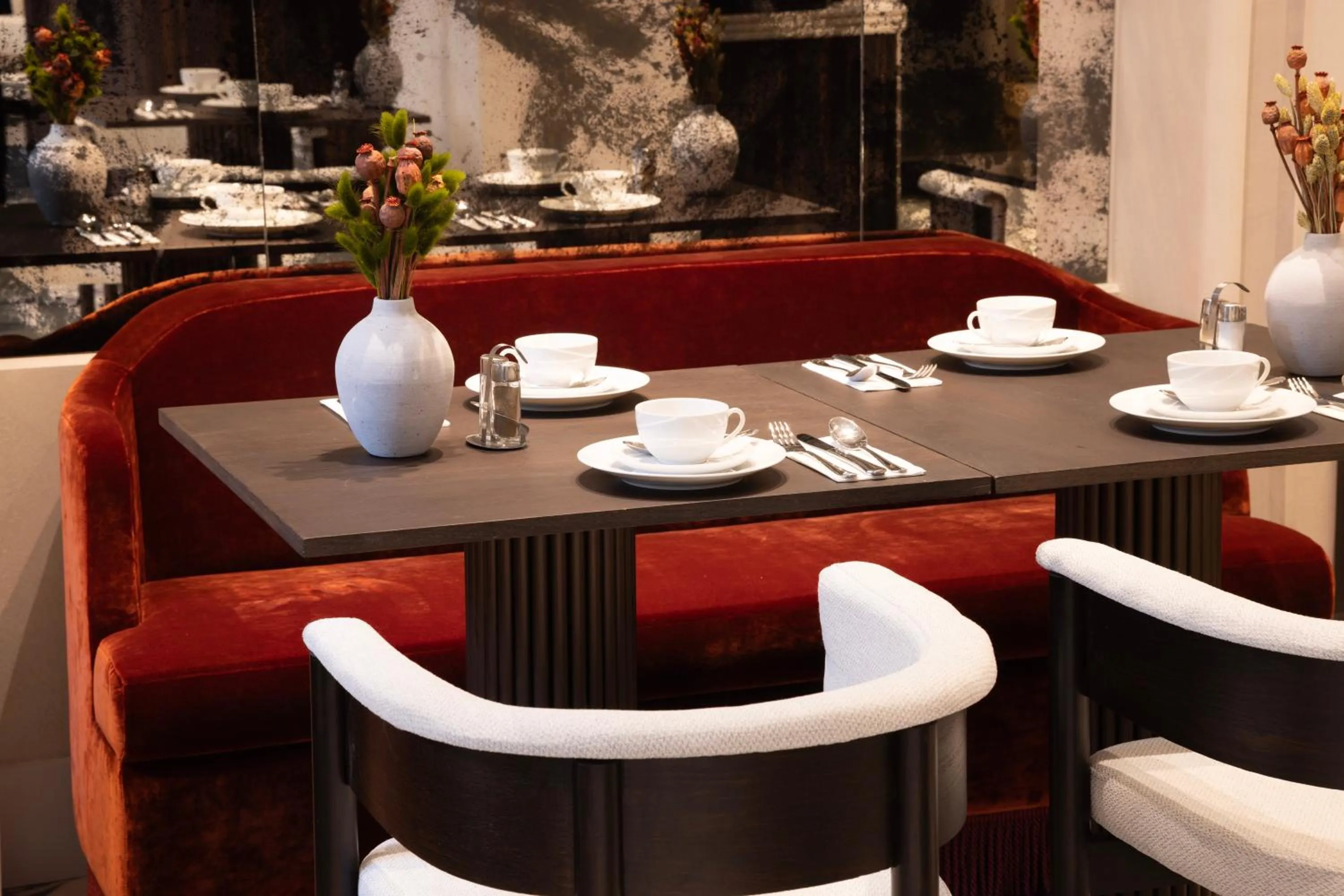 Breakfast in Hotel des Carmes by Malone