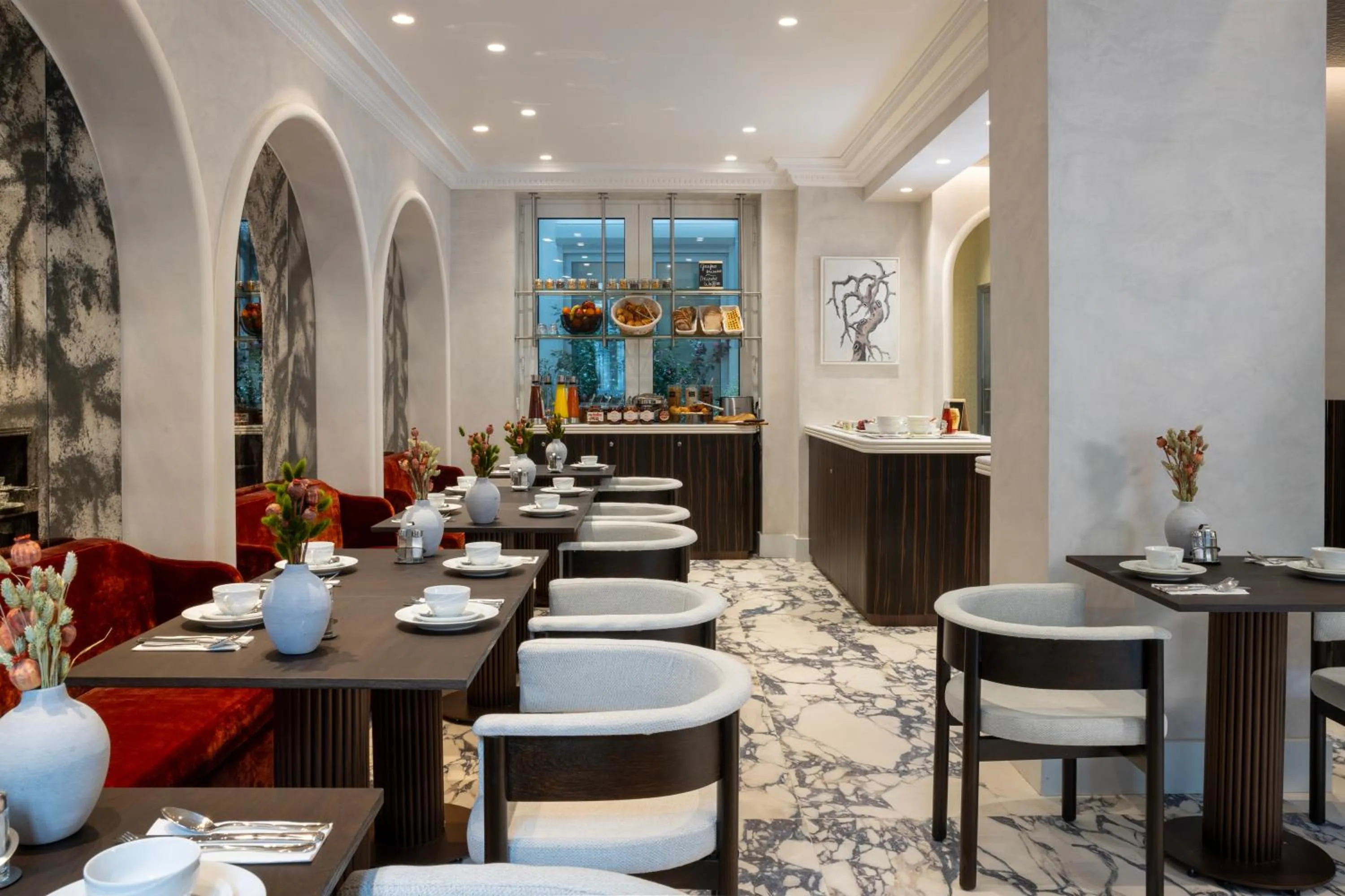 Breakfast in Hotel des Carmes by Malone