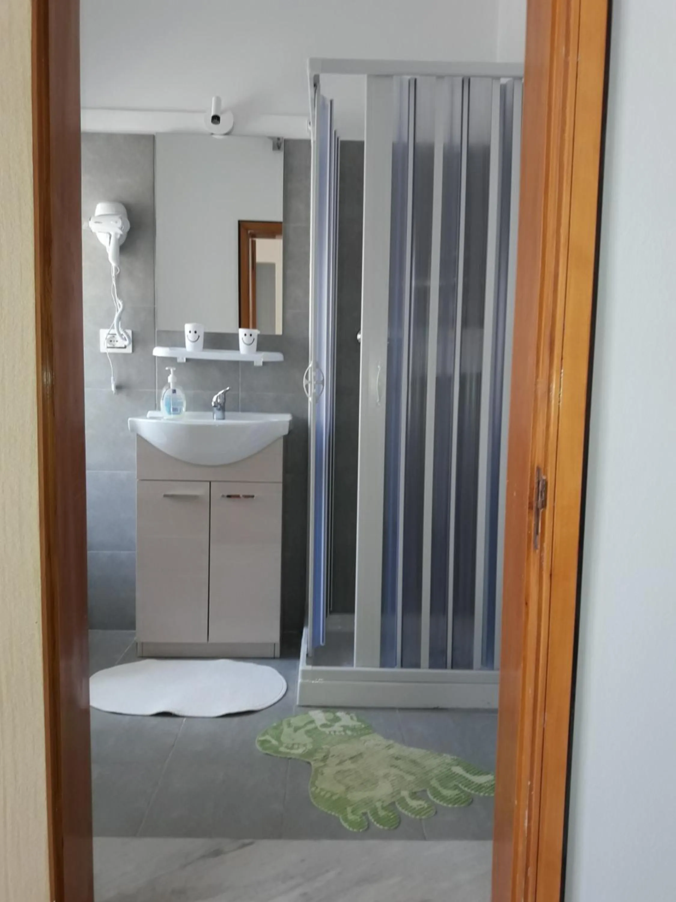 Shower in Casa Adriana B&B