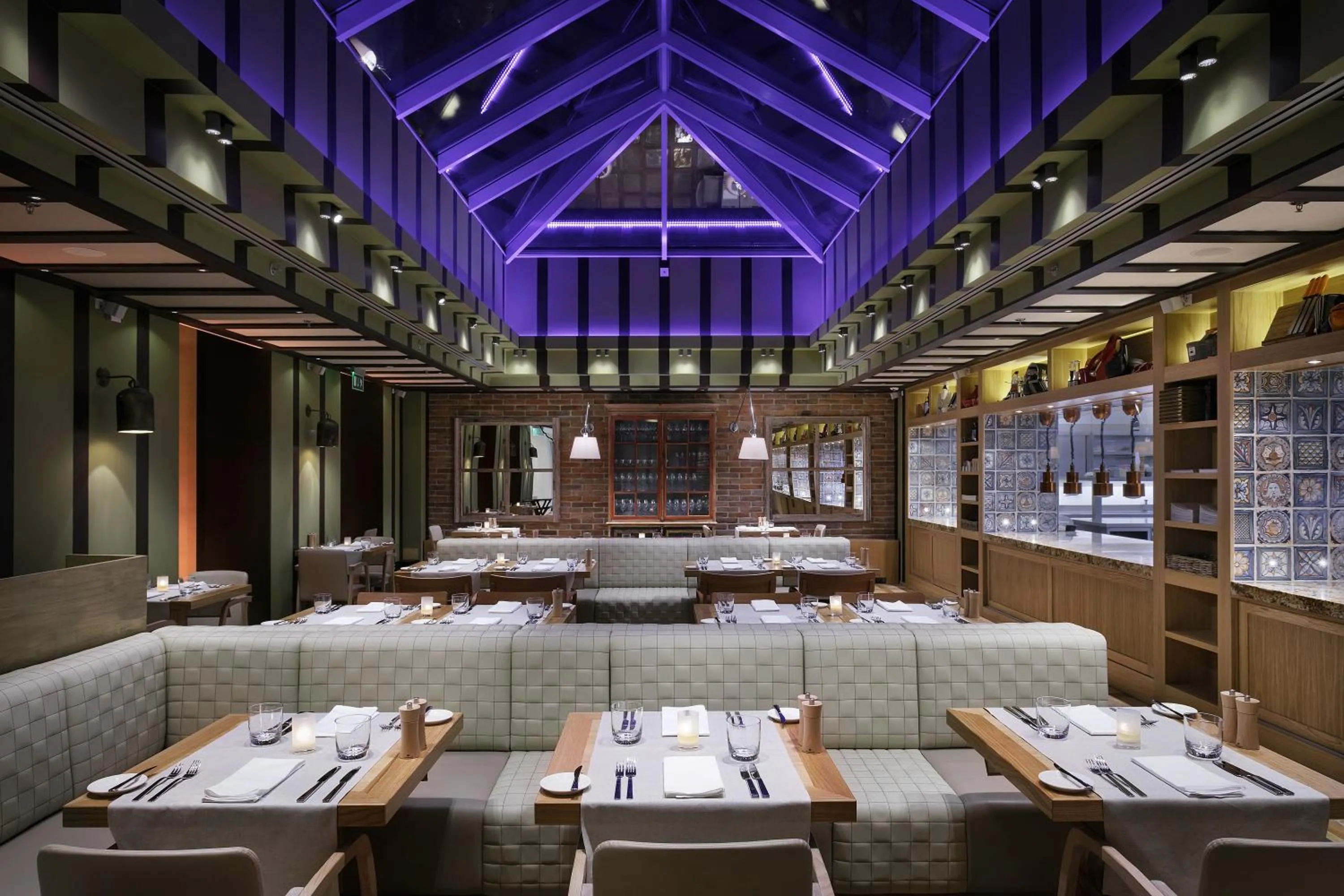 Restaurant/places to eat in COSMOPOLITAN Hotel Prague